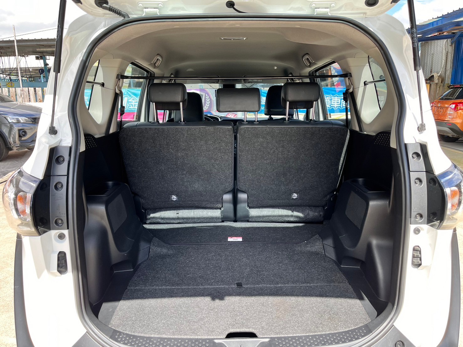 TOYOTA SIENTA 1.5L 豪華 2023 Image 7