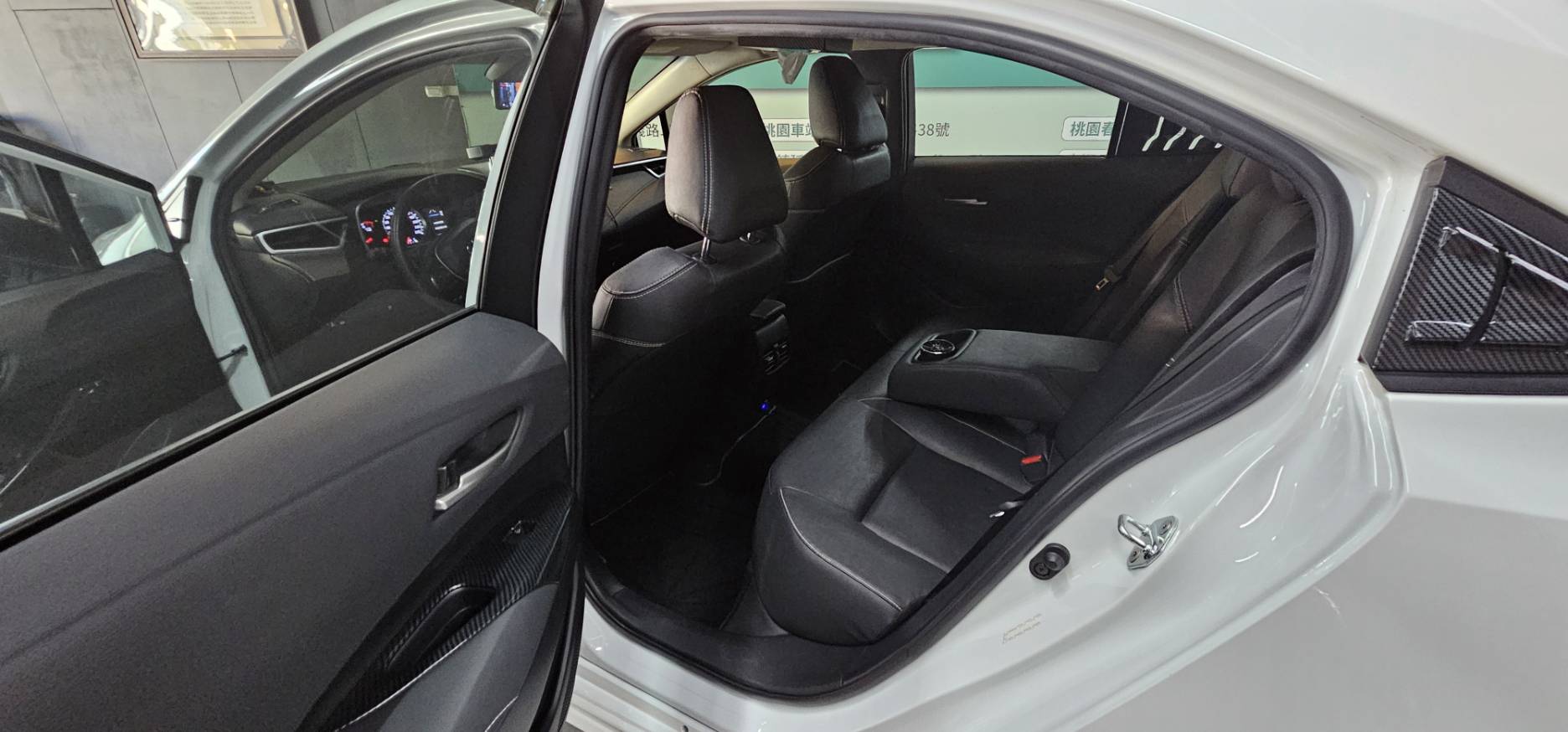 TOYOTA ALTIS 1.8L 豪華 2023 Image 10