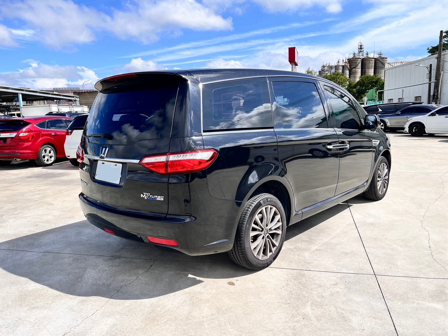 LUXGEN M7 舒適八人座 2019 Image 4