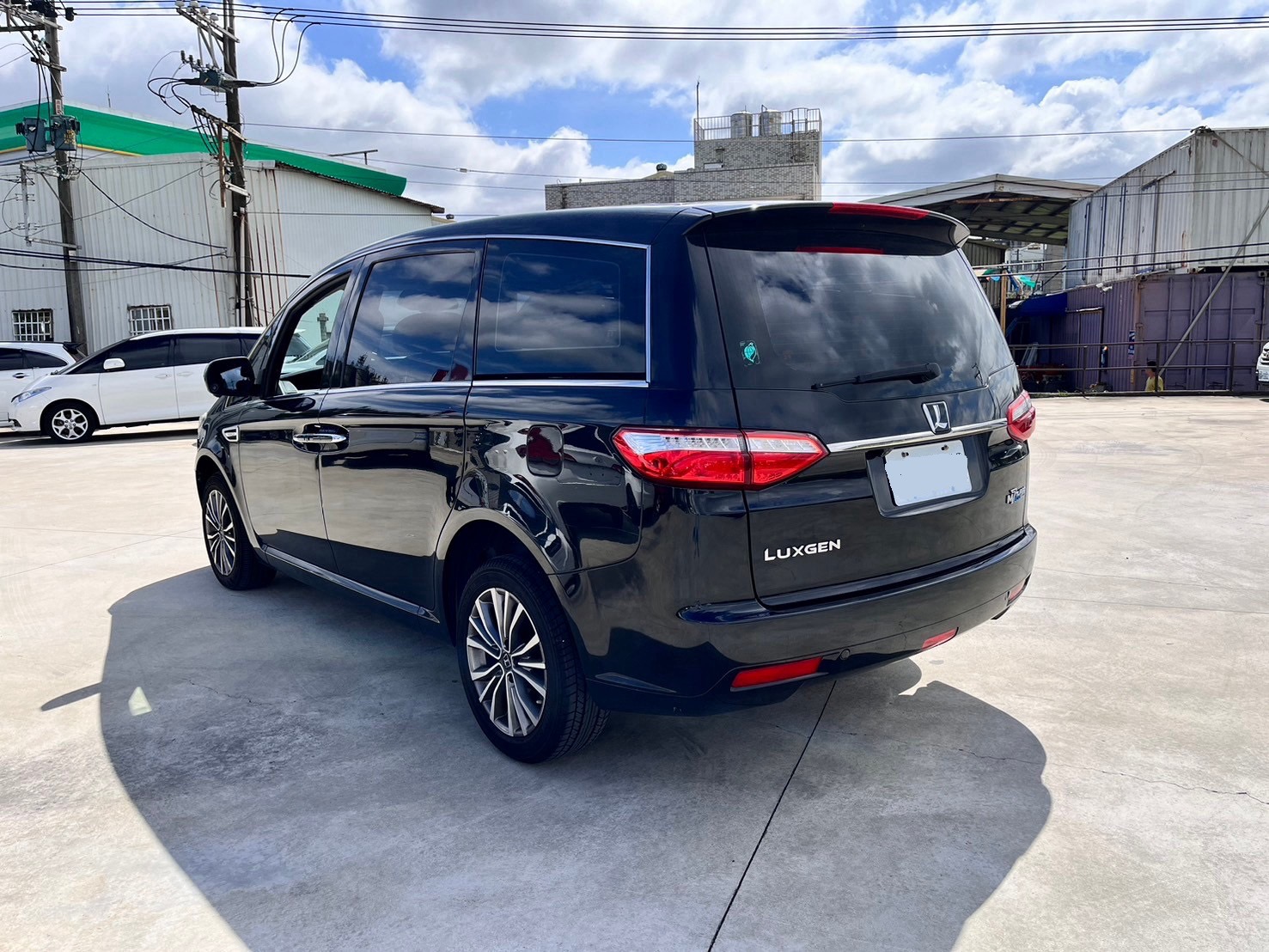 LUXGEN M7 舒適八人座 2019 Image 6
