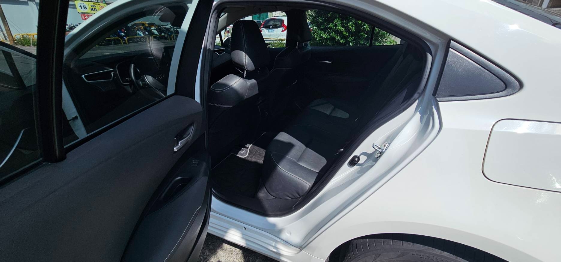 TOYOTA ALTIS 1.8L 豪華 2023 Image 10