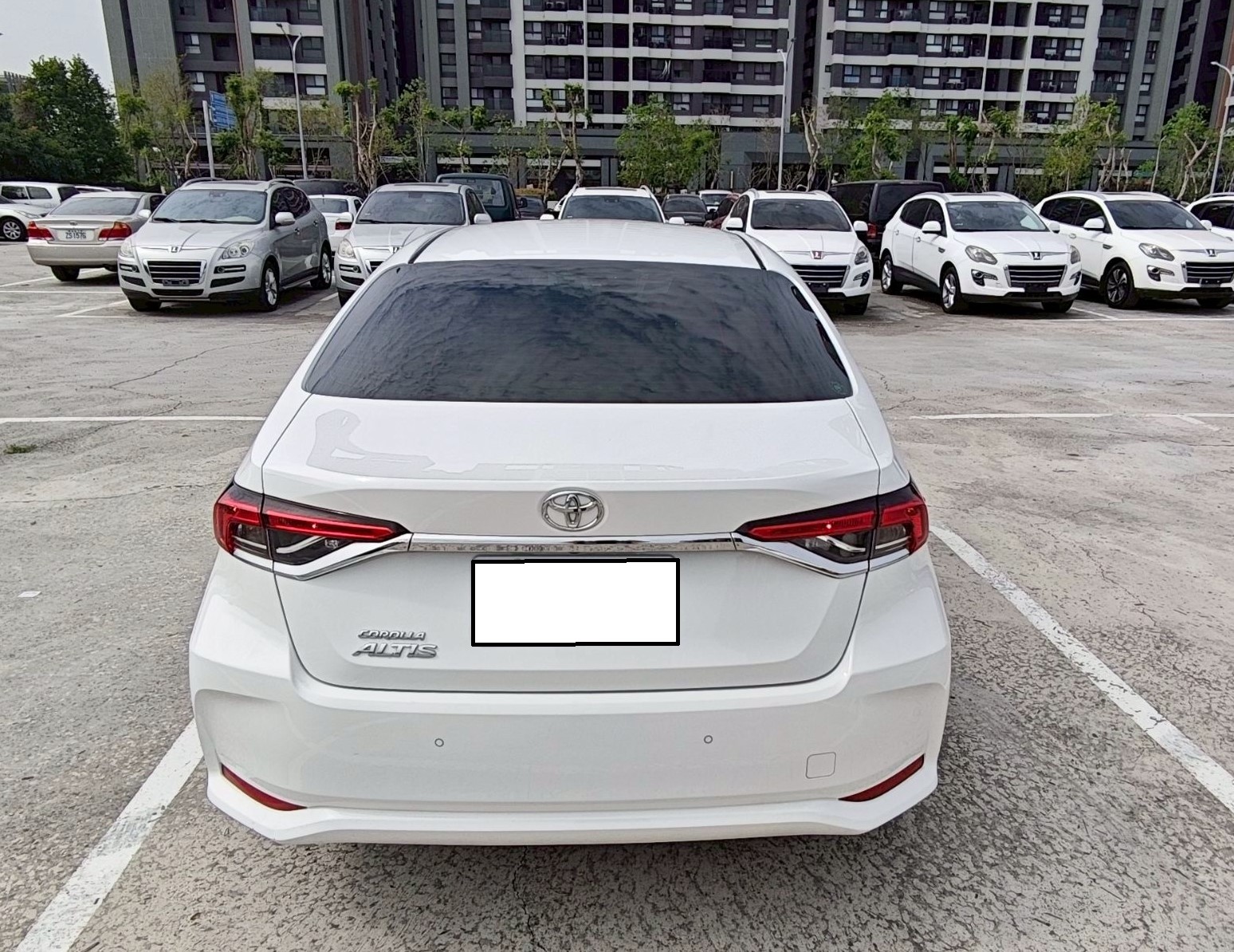 TOYOTA ALTIS 1.8 2022 Image 5