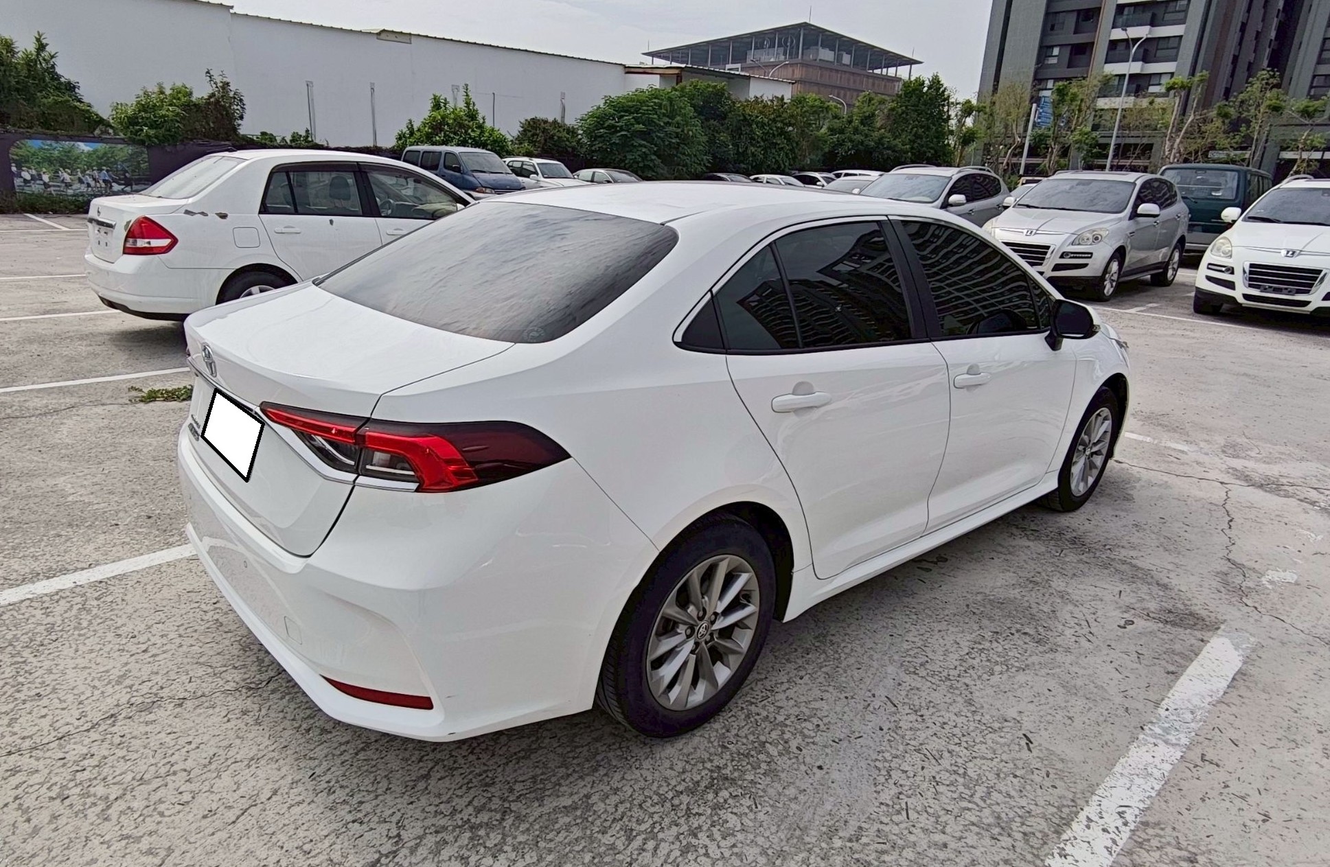 TOYOTA ALTIS 1.8 2022 Image 6