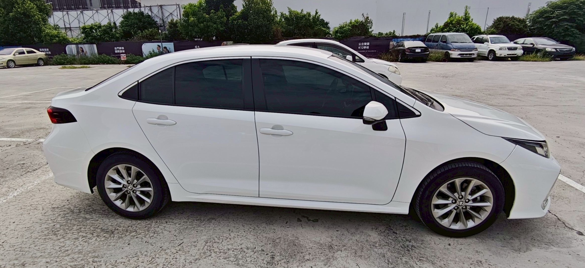 TOYOTA ALTIS 1.8 2022 Image 7