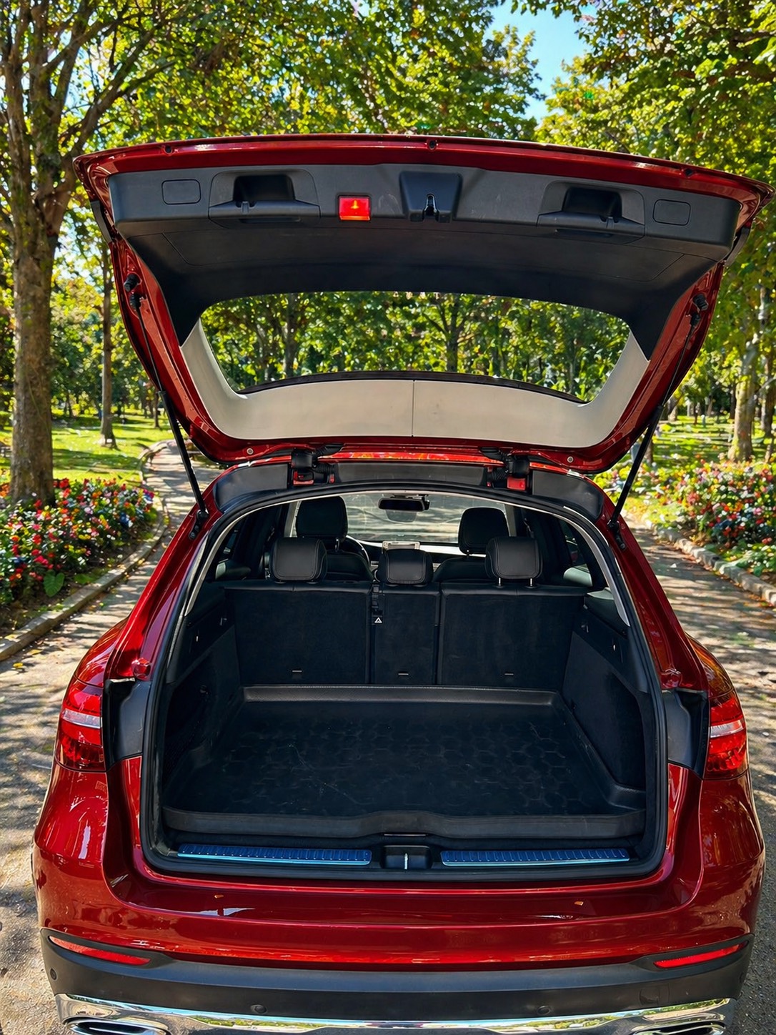 Mercedes-Benz GLC200 2.0L 2018 Image 11