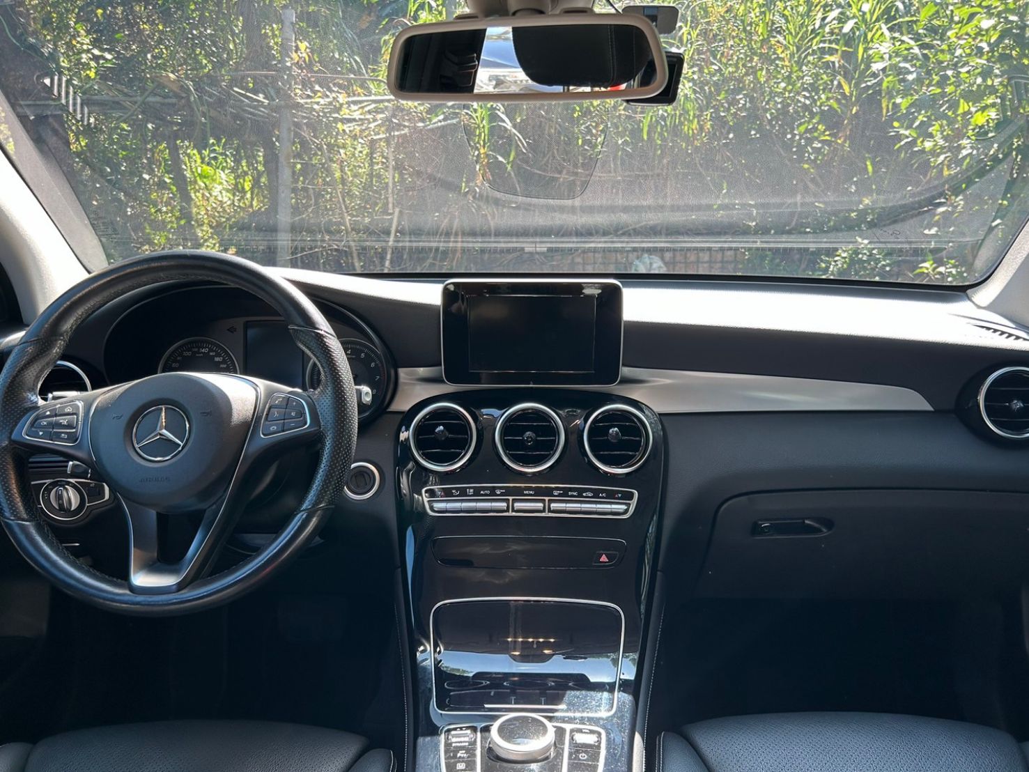 Mercedes-Benz GLC200 2.0L 2018 Image 7