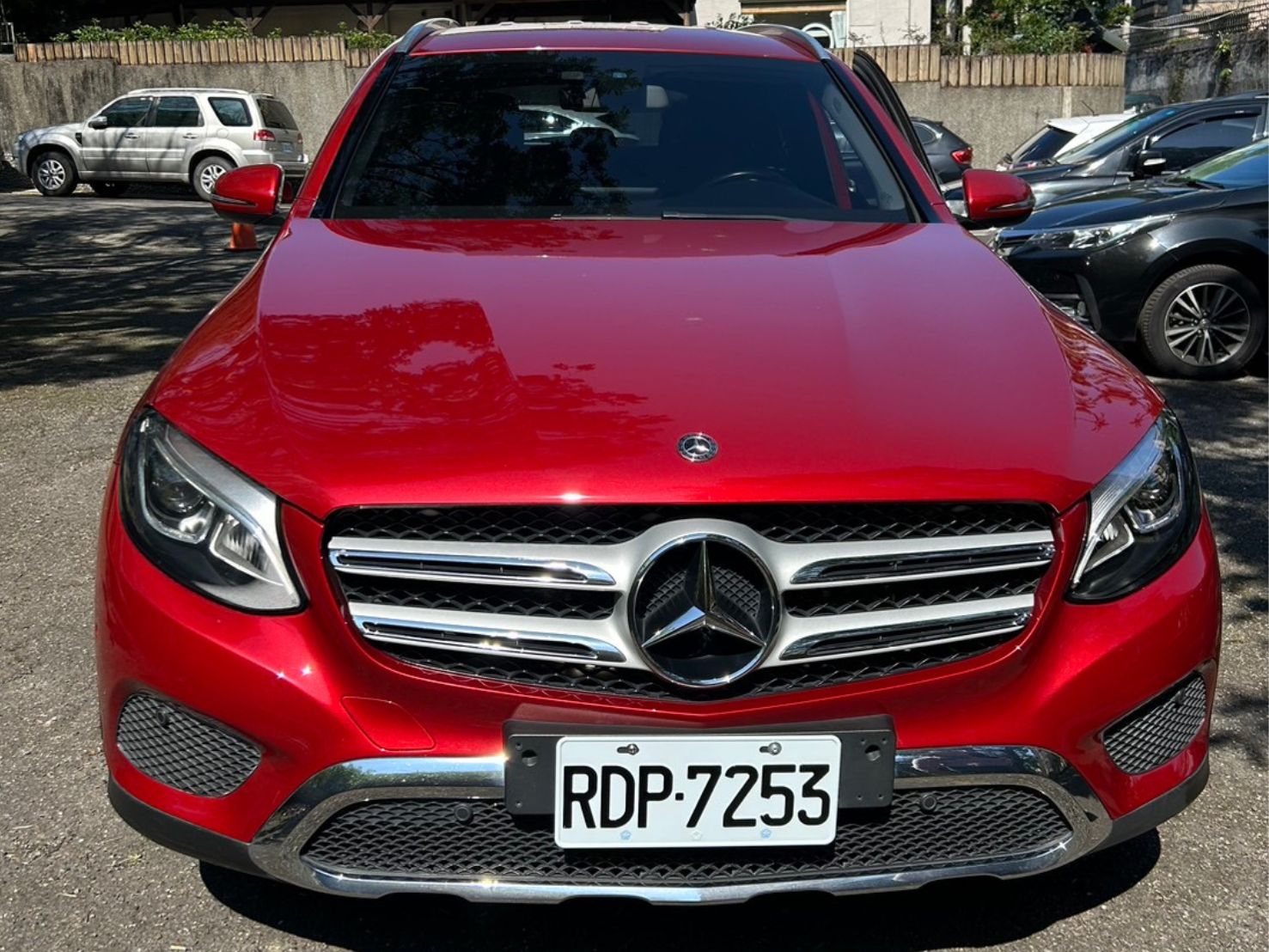 Mercedes-Benz GLC200 2.0L 2018 Image 1