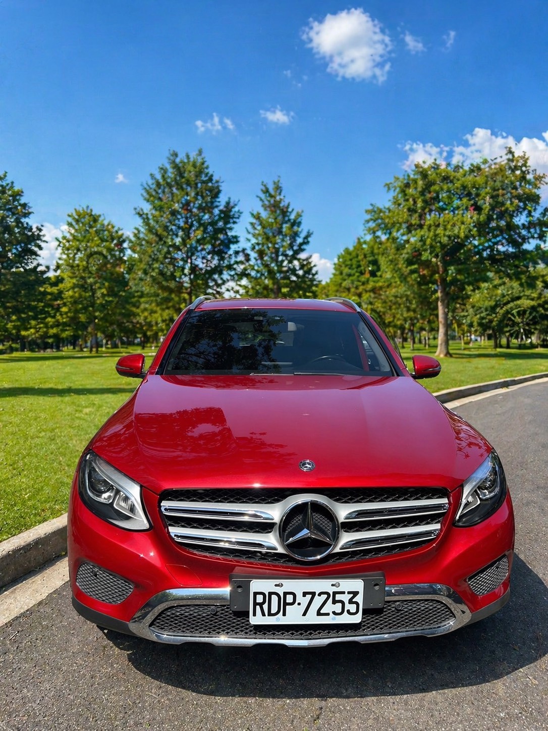 Mercedes-Benz GLC200 2.0L 2018 Image 1