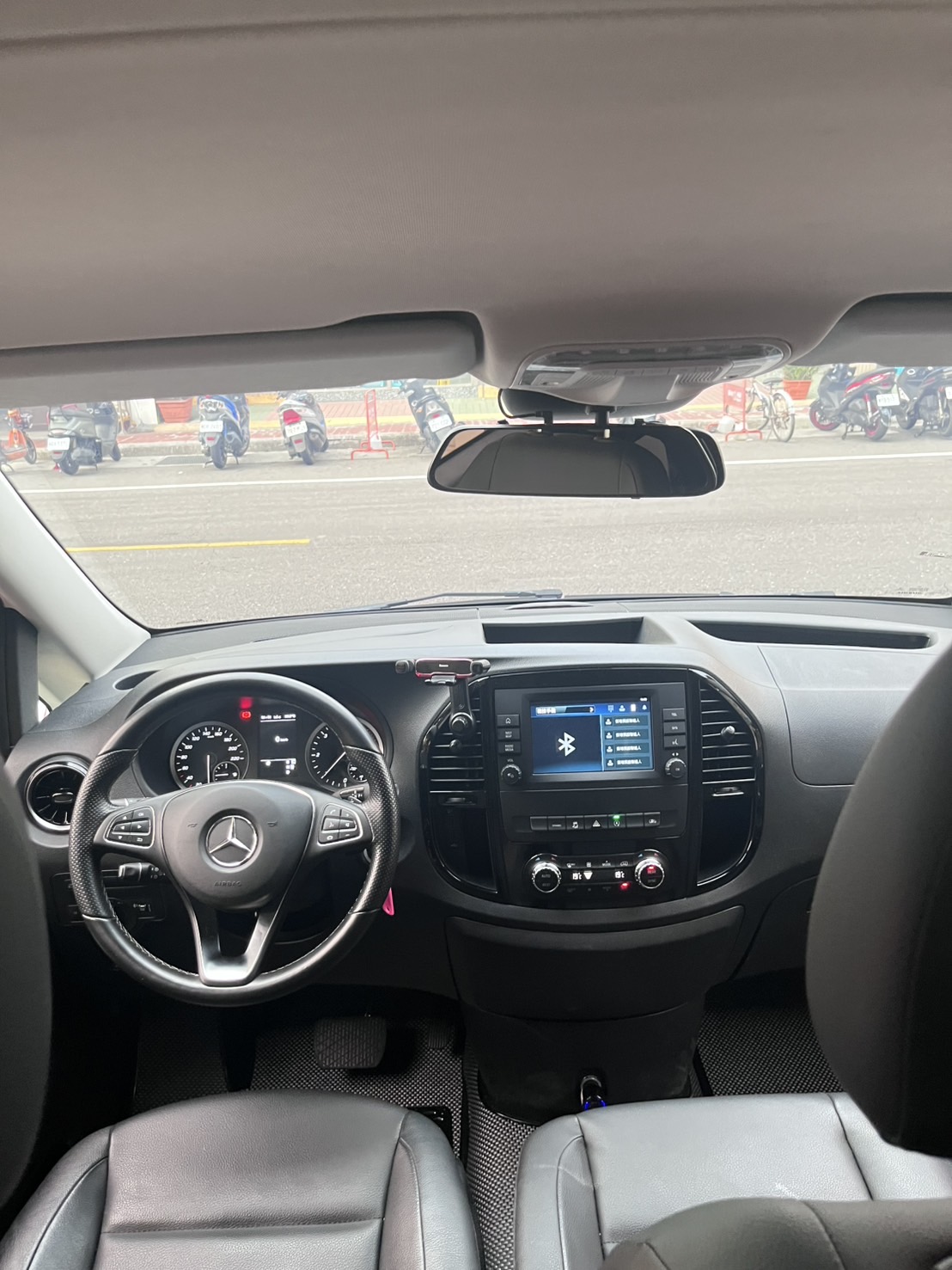 Mercedes-Benz VITO  2023 Image 8