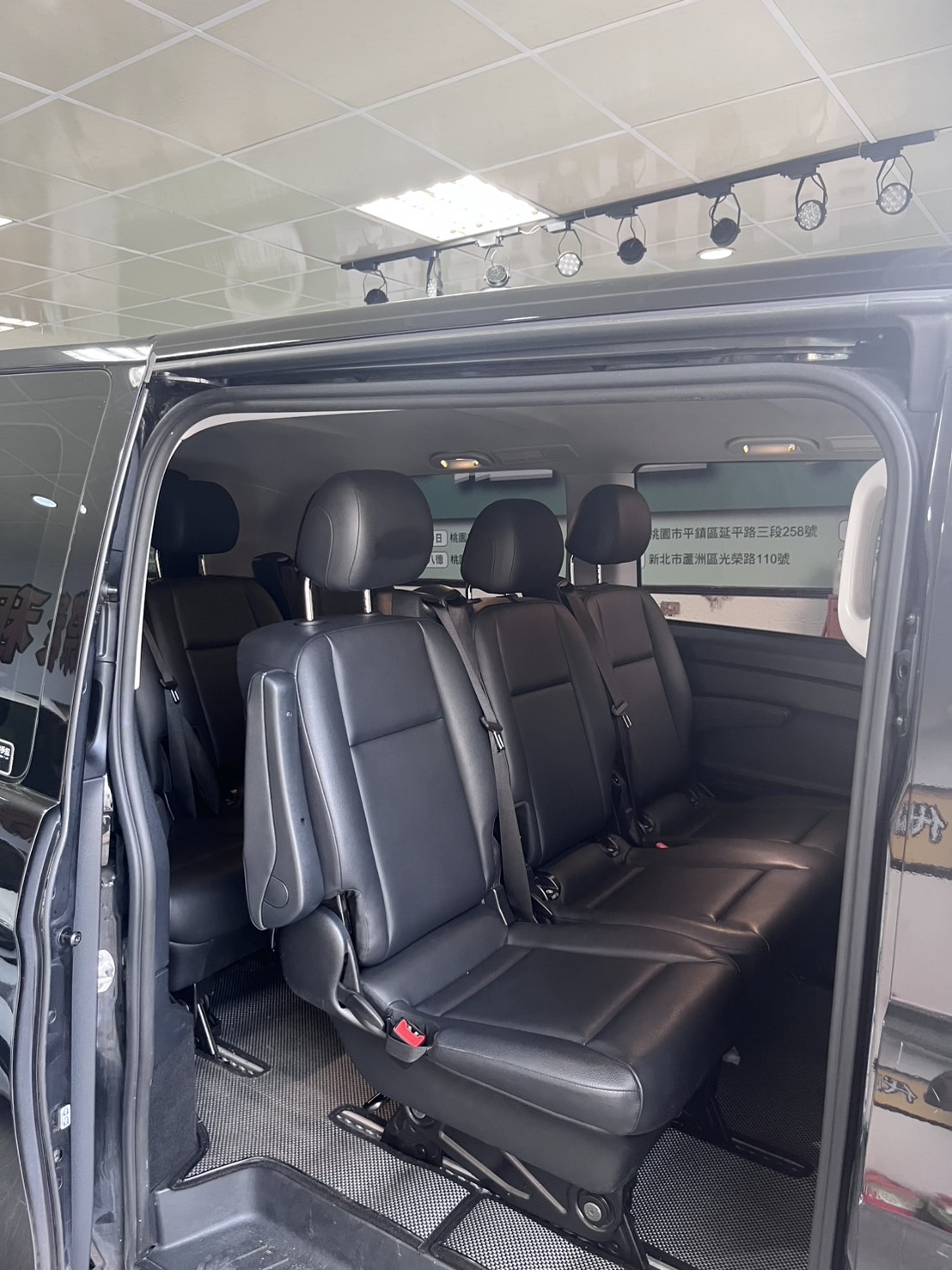 Mercedes-Benz VITO  2023 Image 10