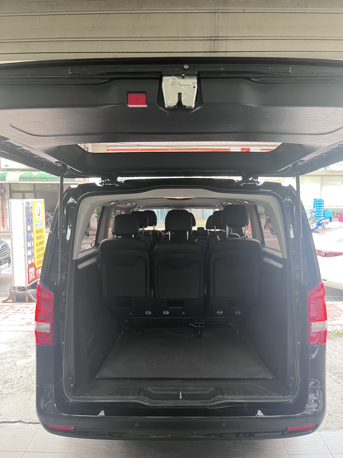 Mercedes-Benz VITO  2023 Image 11