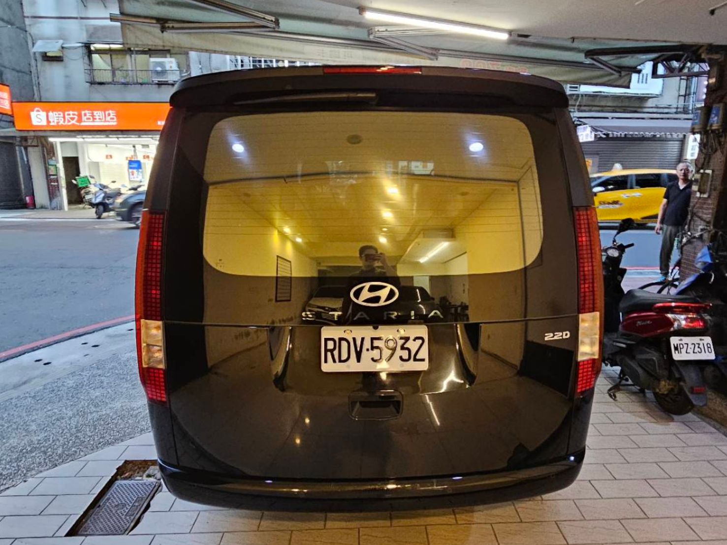 Hyundai STARIA GLD-A 2024 Image 6