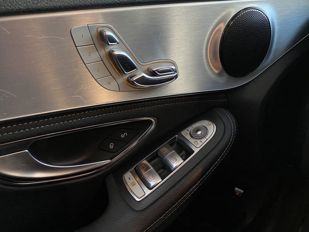 Mercedes-Benz C-Class C180 2015 Image 11