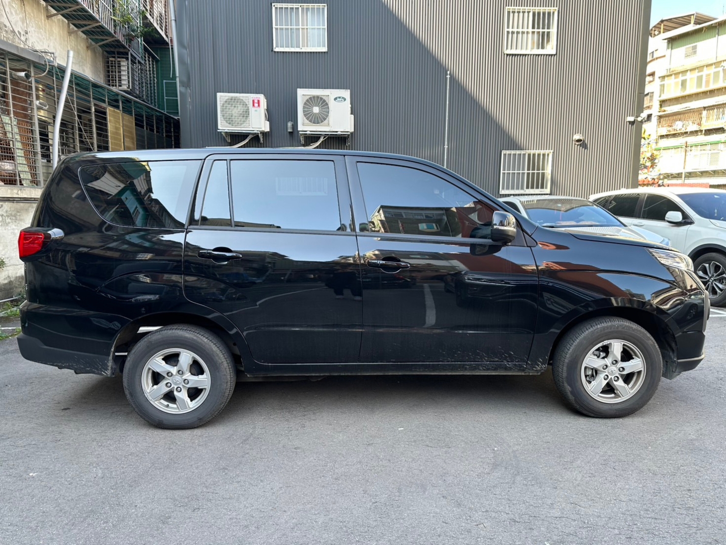 MITSUBISHI ZINGER 七人標準款 2024 Image 3