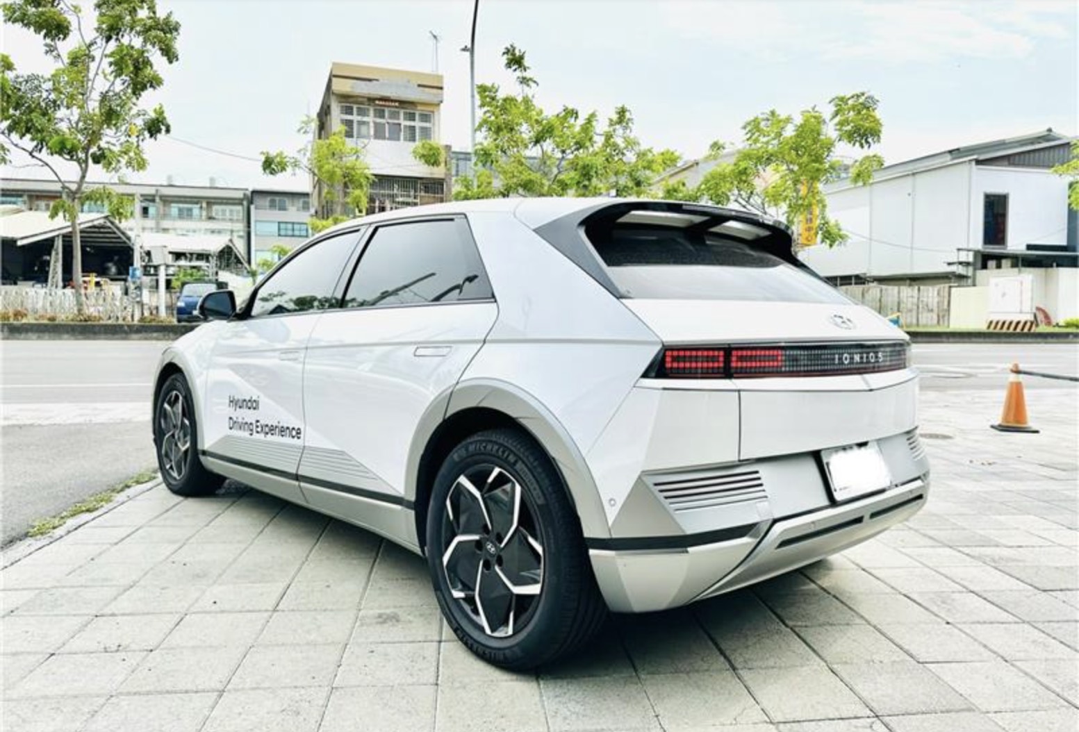 Hyundai IONIQ 5 EV600 2023 Image 1