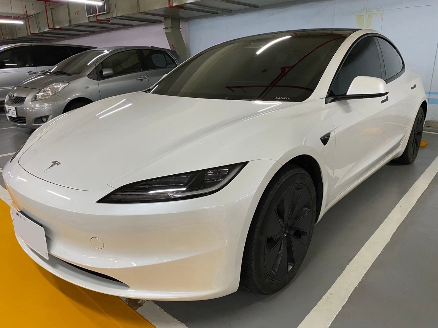 Tesla Model 3 煥新版 SR 2024 Image 1