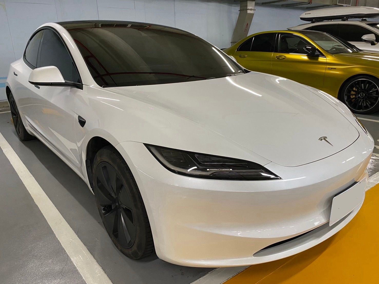 Tesla Model 3 煥新版 SR 2024 Image 2