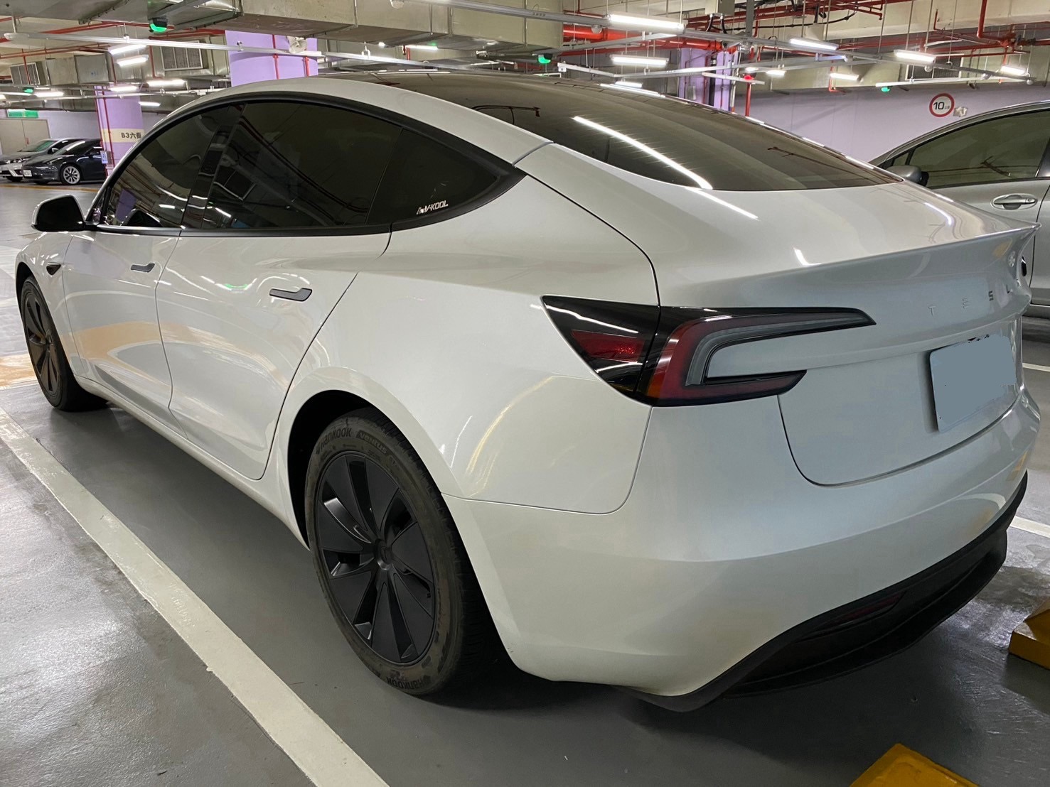 Tesla Model 3 煥新版 SR 2024 Image 7