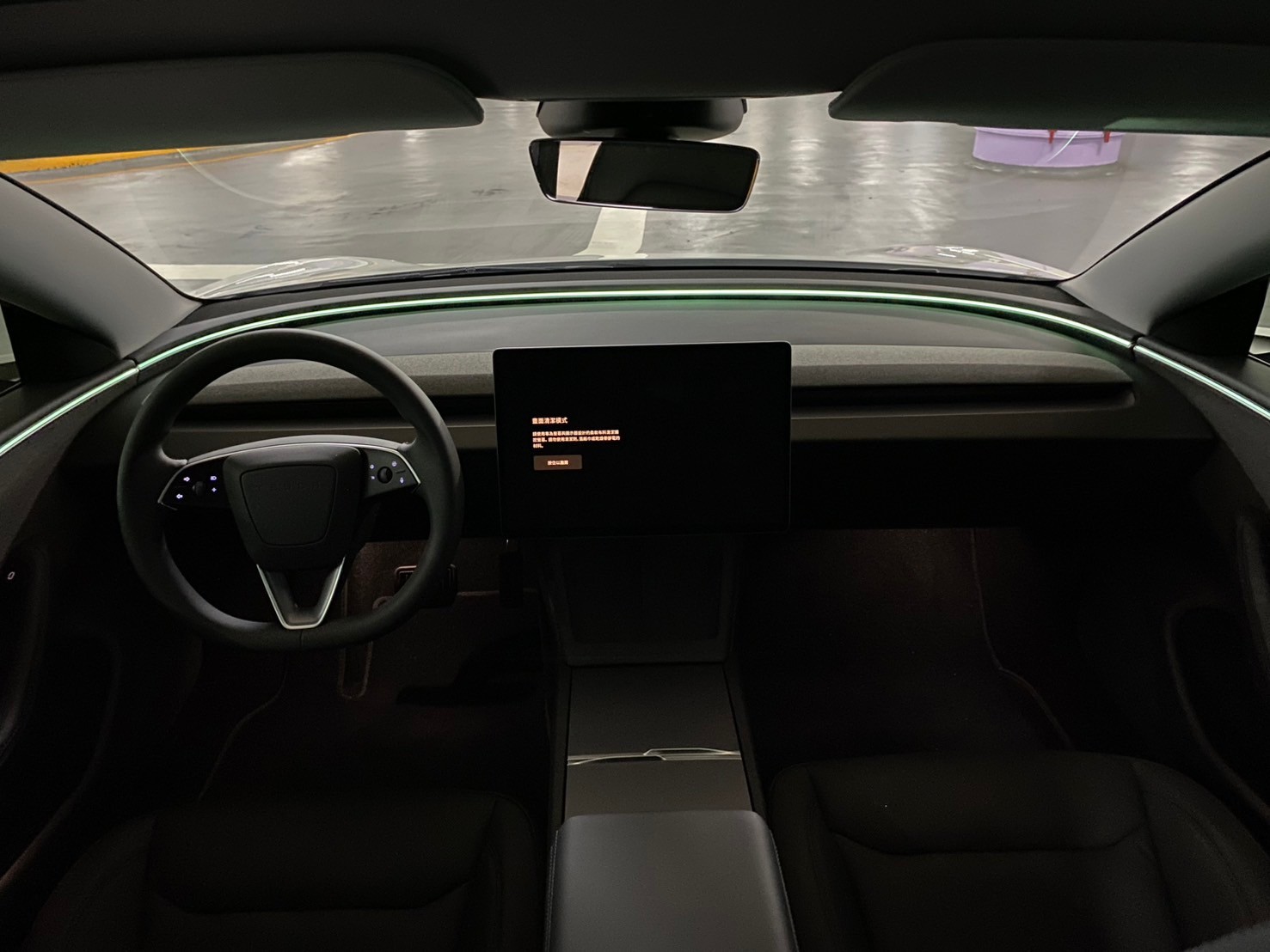 Tesla Model 3 煥新版 SR 2024 Image 9