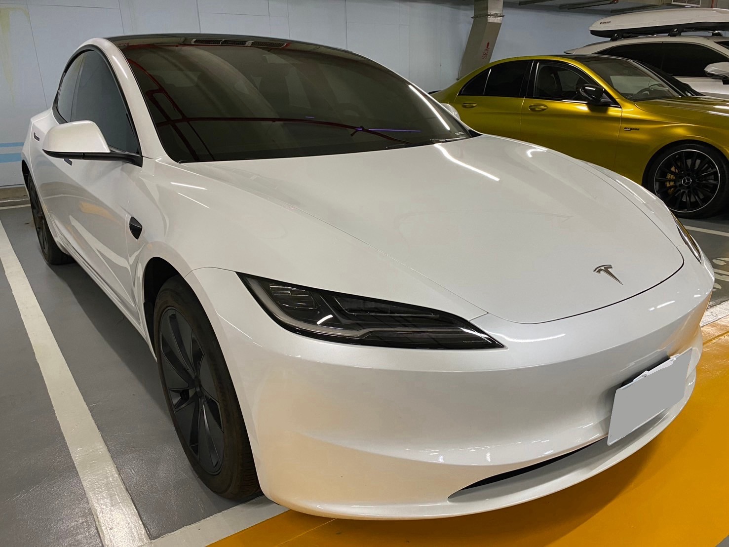 Tesla Model 3 煥新版 SR 2024 Image 2