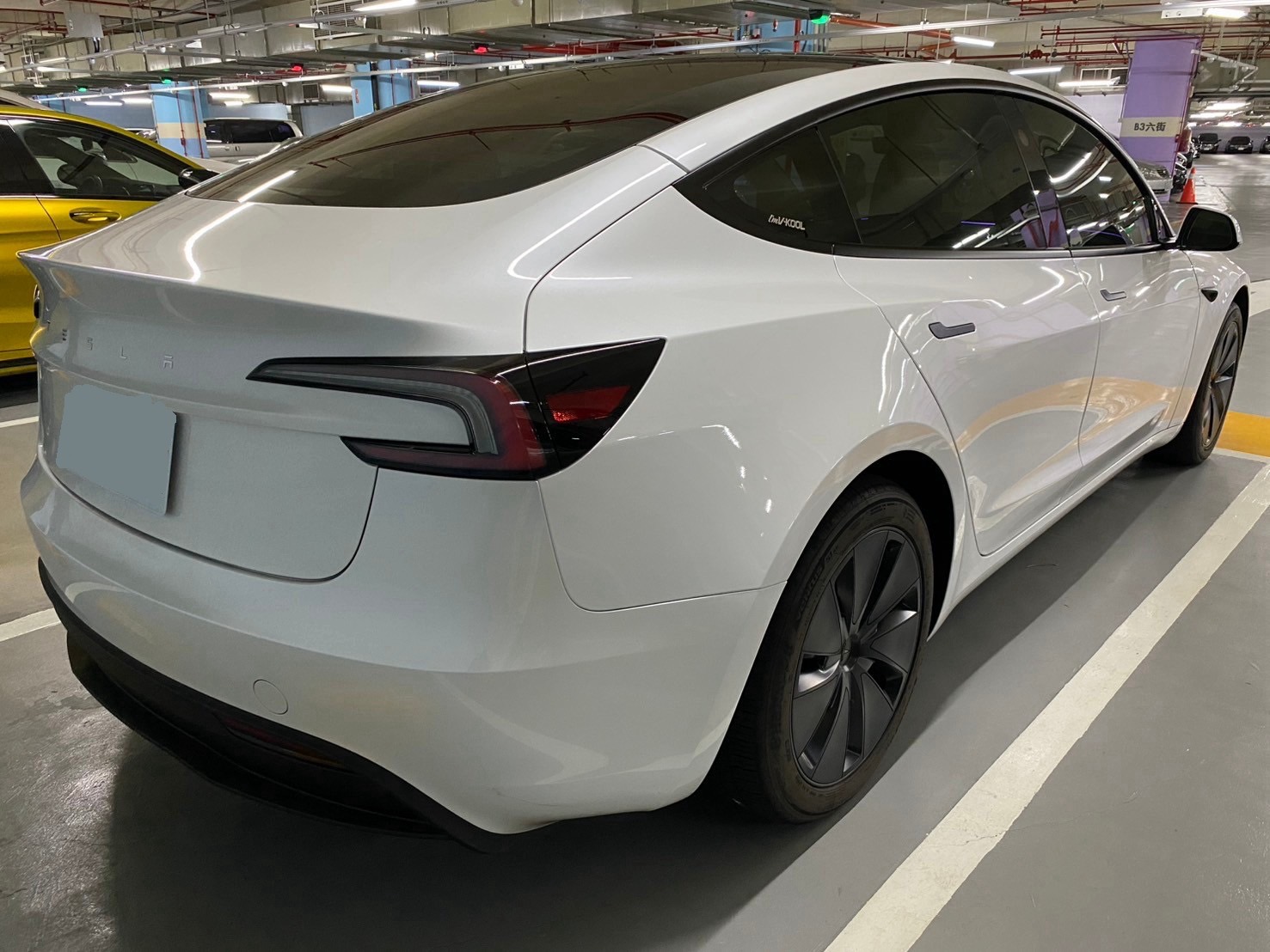 Tesla Model 3 煥新版 SR 2024 Image 5