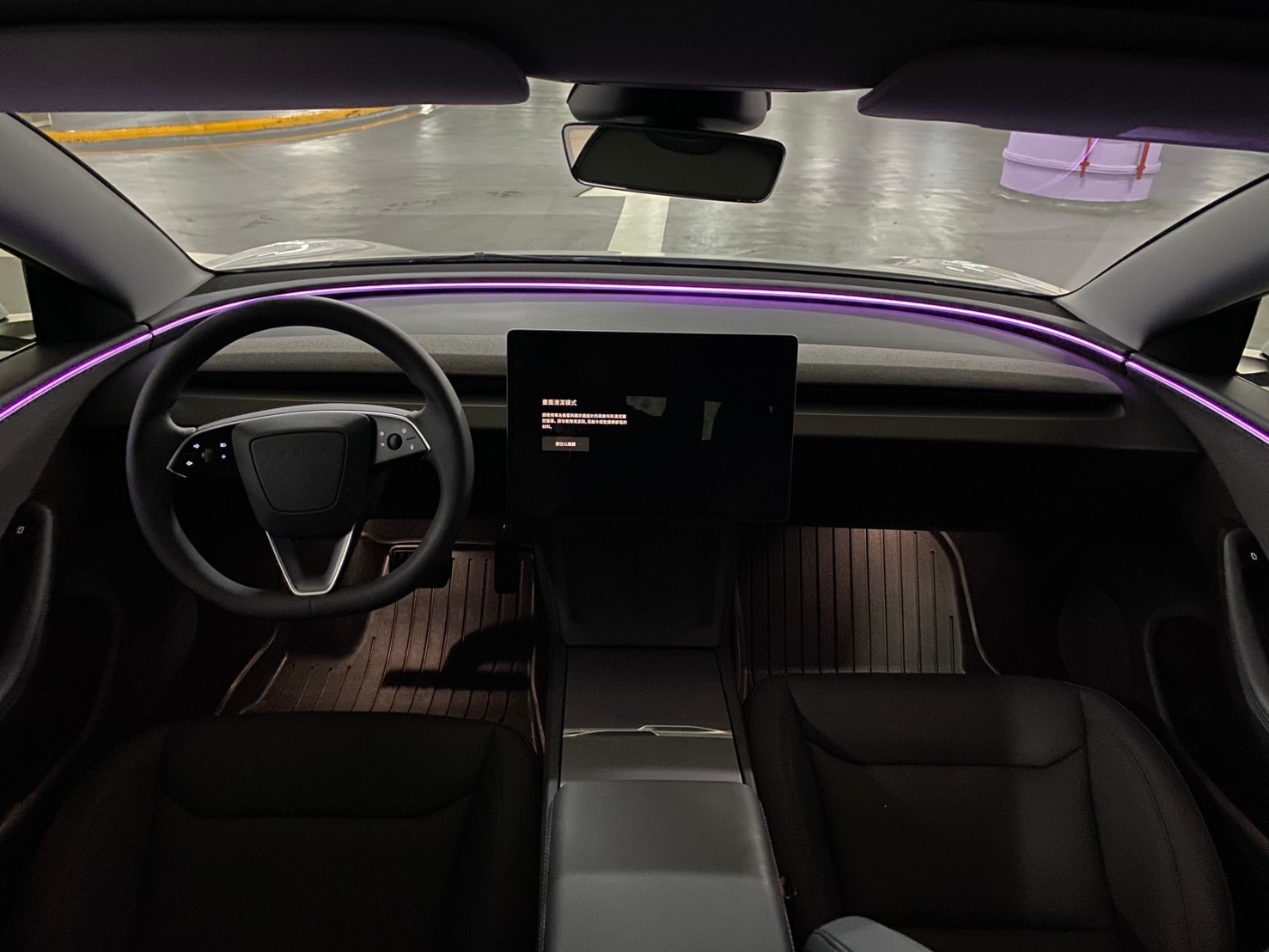Tesla Model 3 煥新版 SR 2024 Image 9