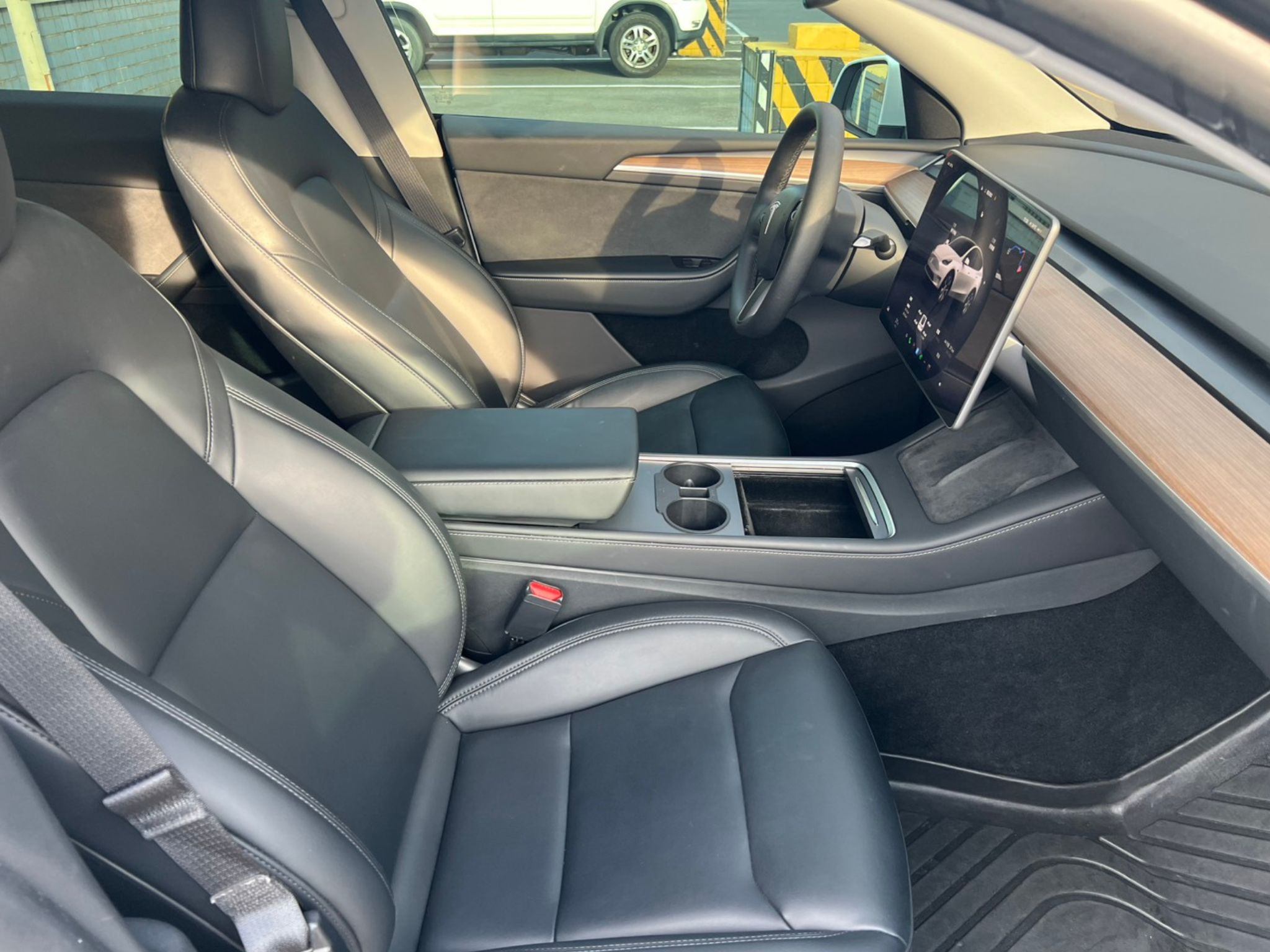 Tesla Model Y LR+EAP 2022 Image 9