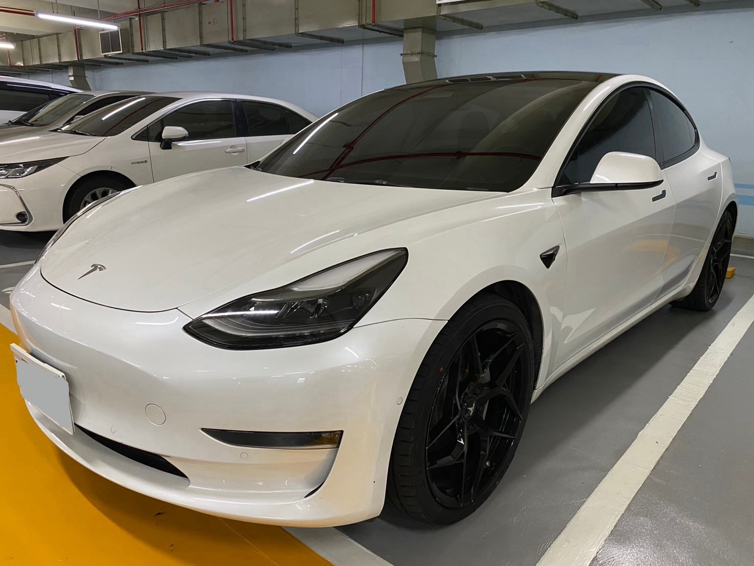 Tesla Model 3 LR 2022 Image 2