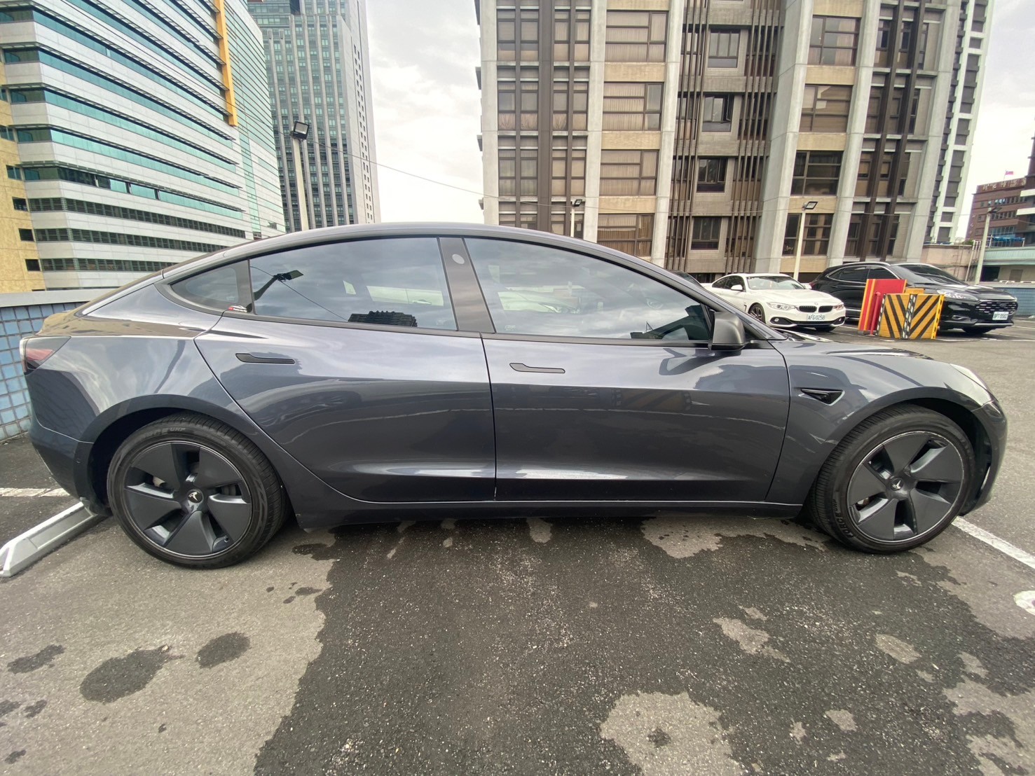 Tesla Model 3 SR 2021 Image 3