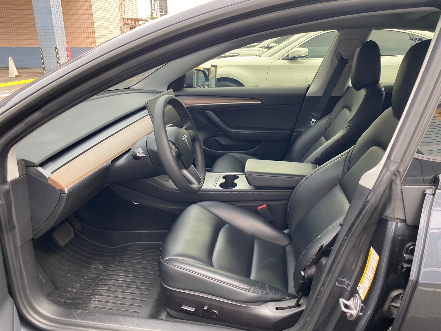 Tesla Model 3 SR 2021 Image 9