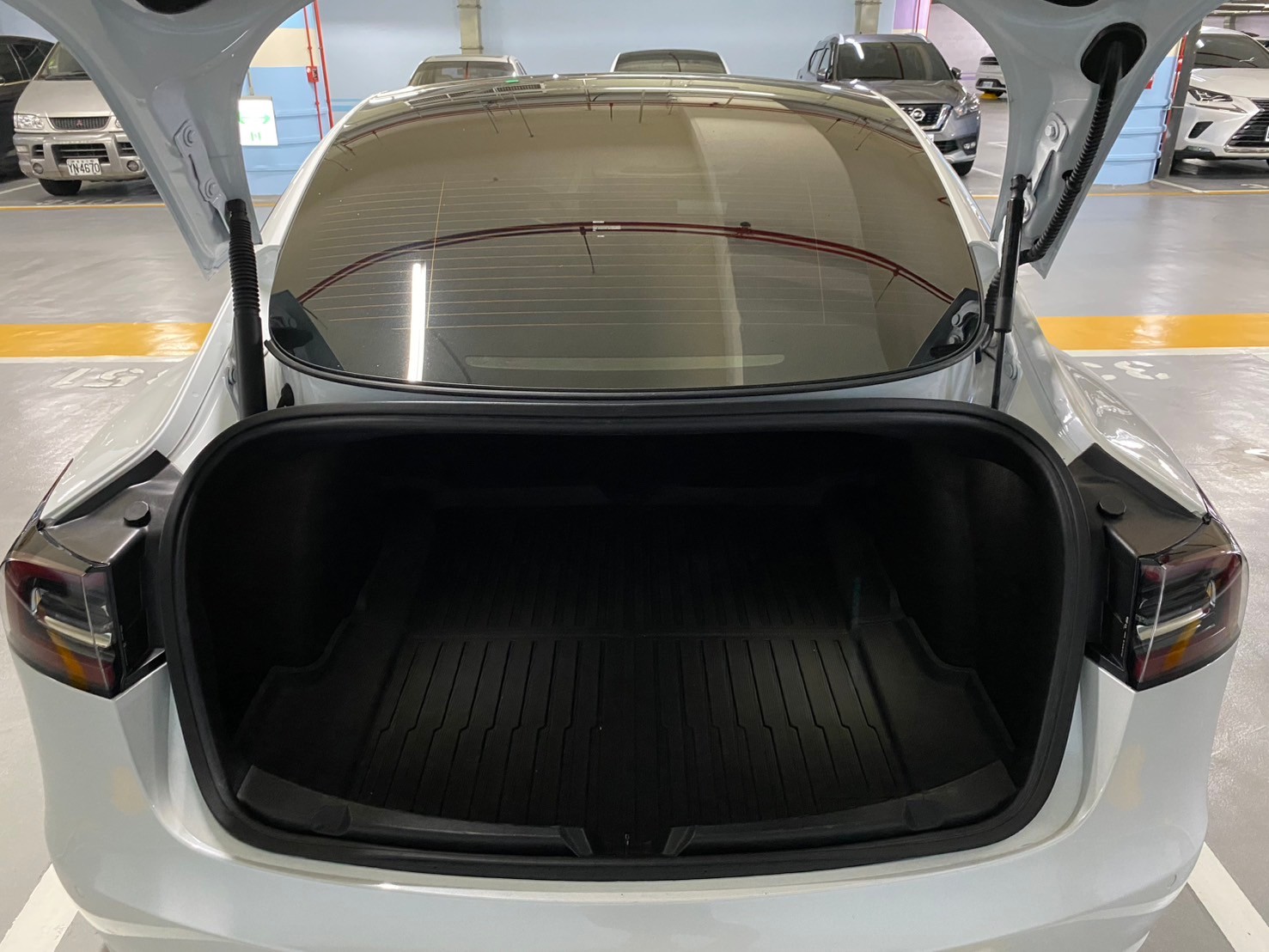 Tesla Model 3 LR 2022 Image 11