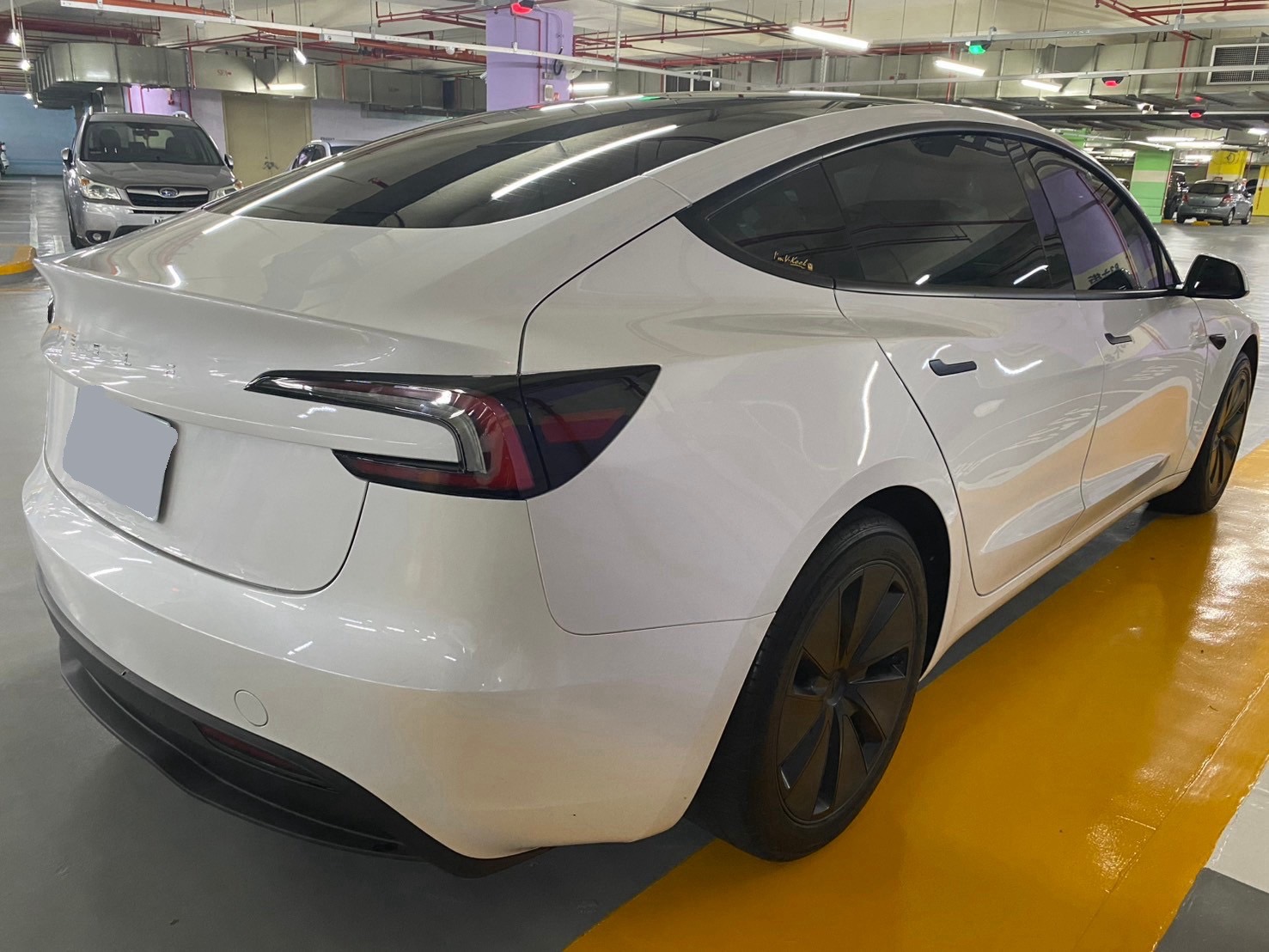 Tesla Model 3 煥新版SR 2024 Image 5