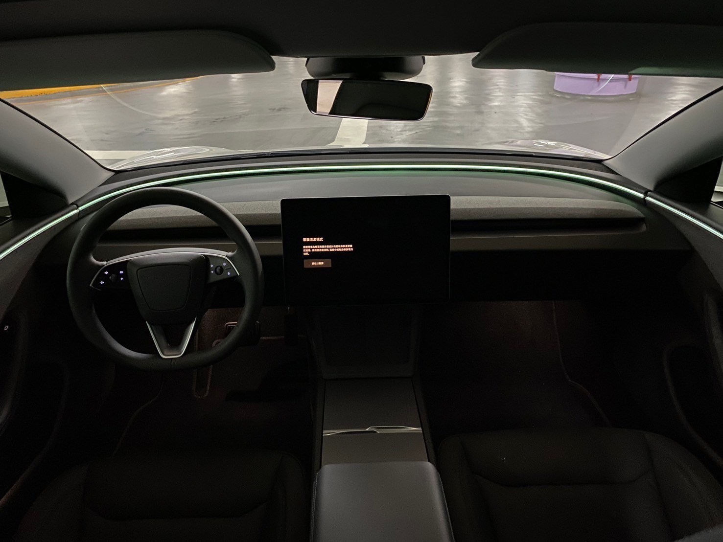 Tesla Model 3 煥新版SR 2024 Image 9