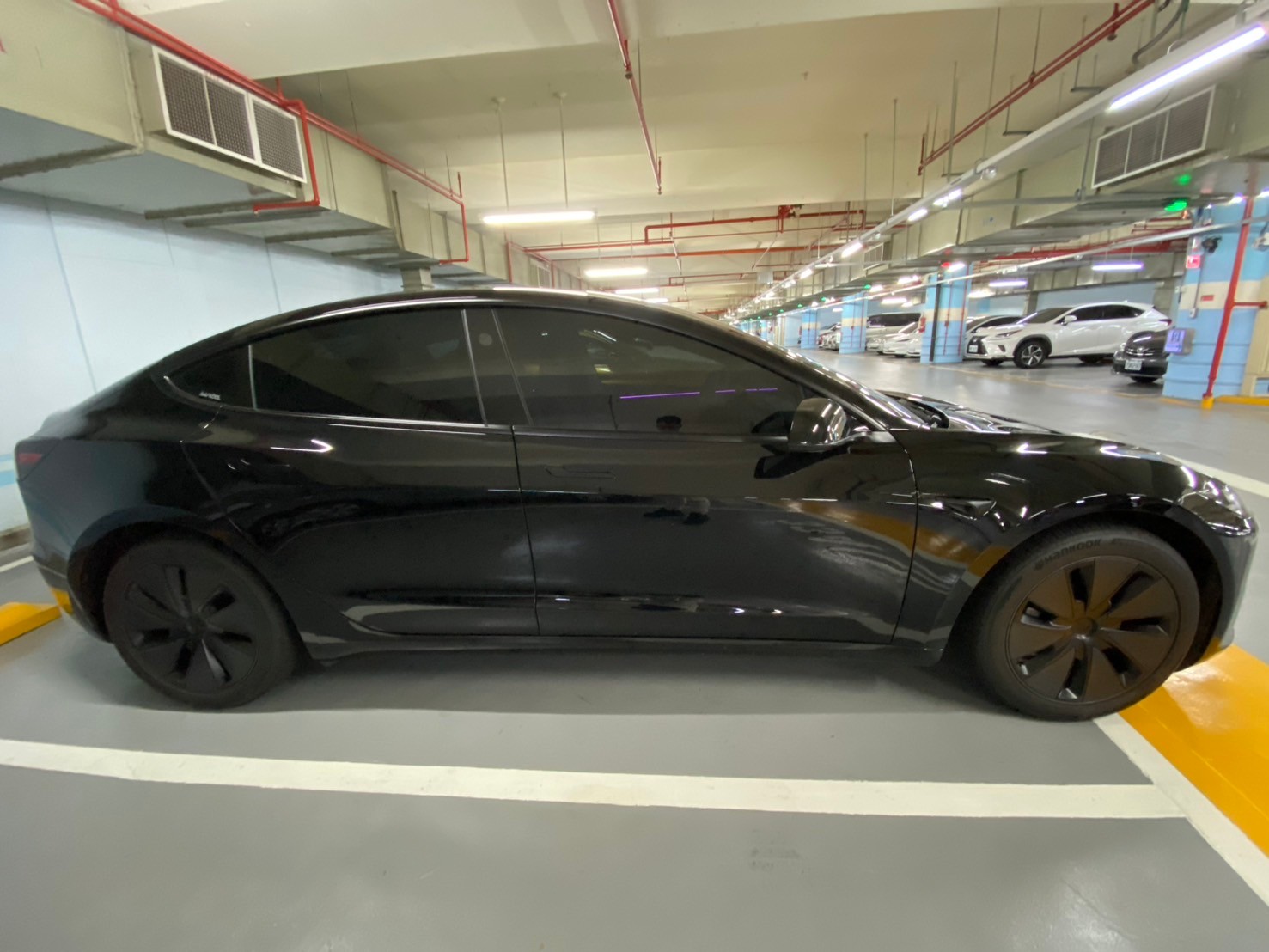 Tesla Model 3 煥新版 SR 2024 Image 3