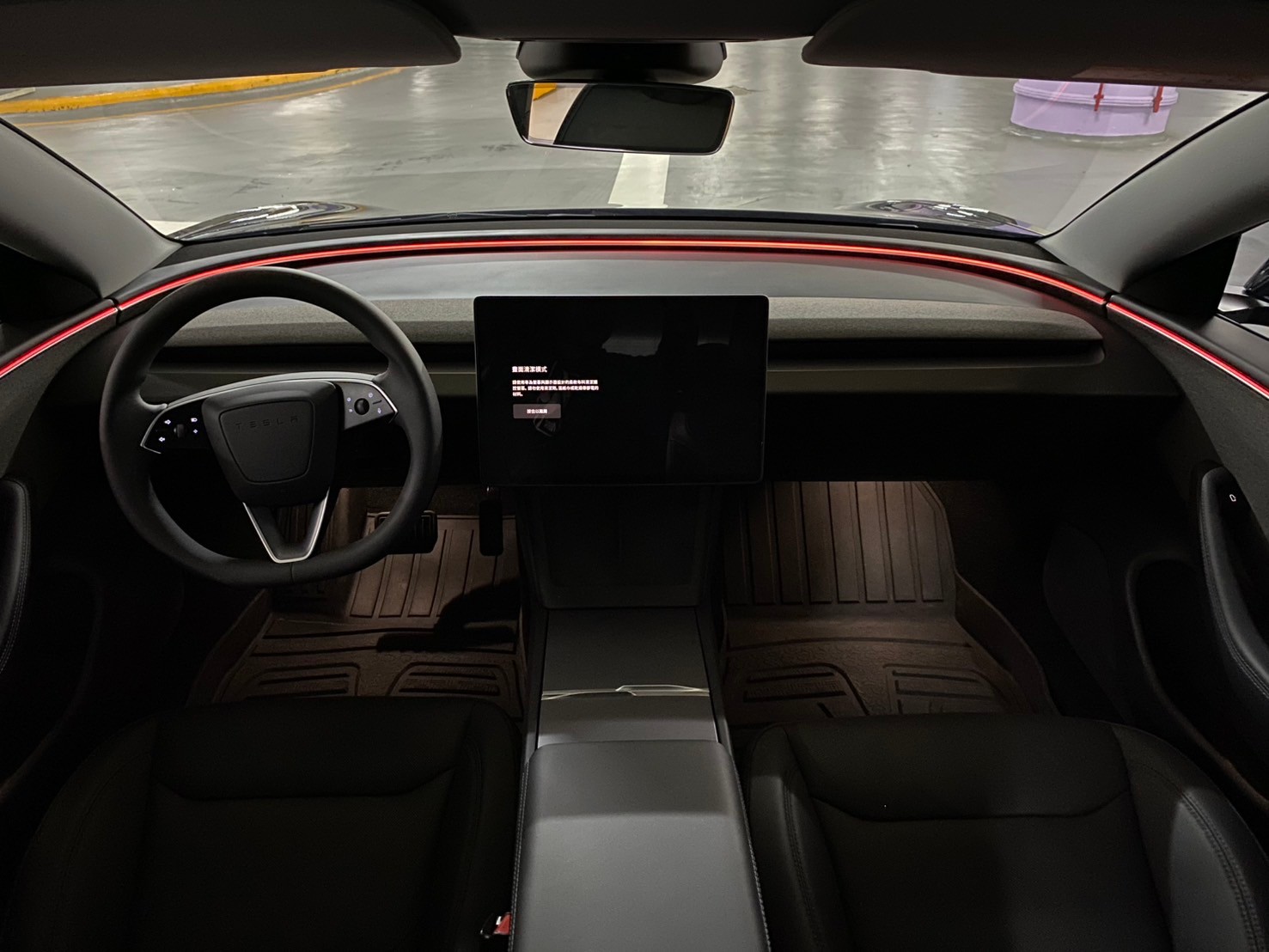 Tesla Model 3 煥新版 SR 2024 Image 8