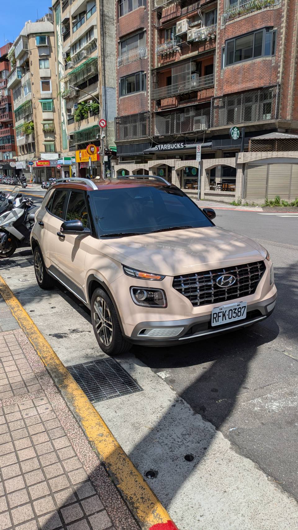 Hyundai VENUE GLB 2024 Image 1