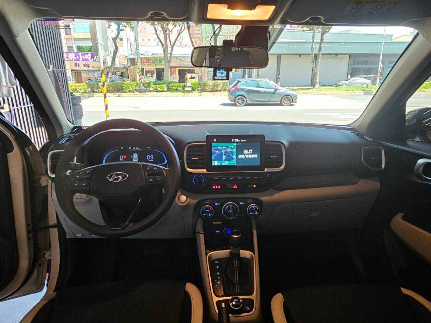 Hyundai VENUE GLB 2024 Image 8