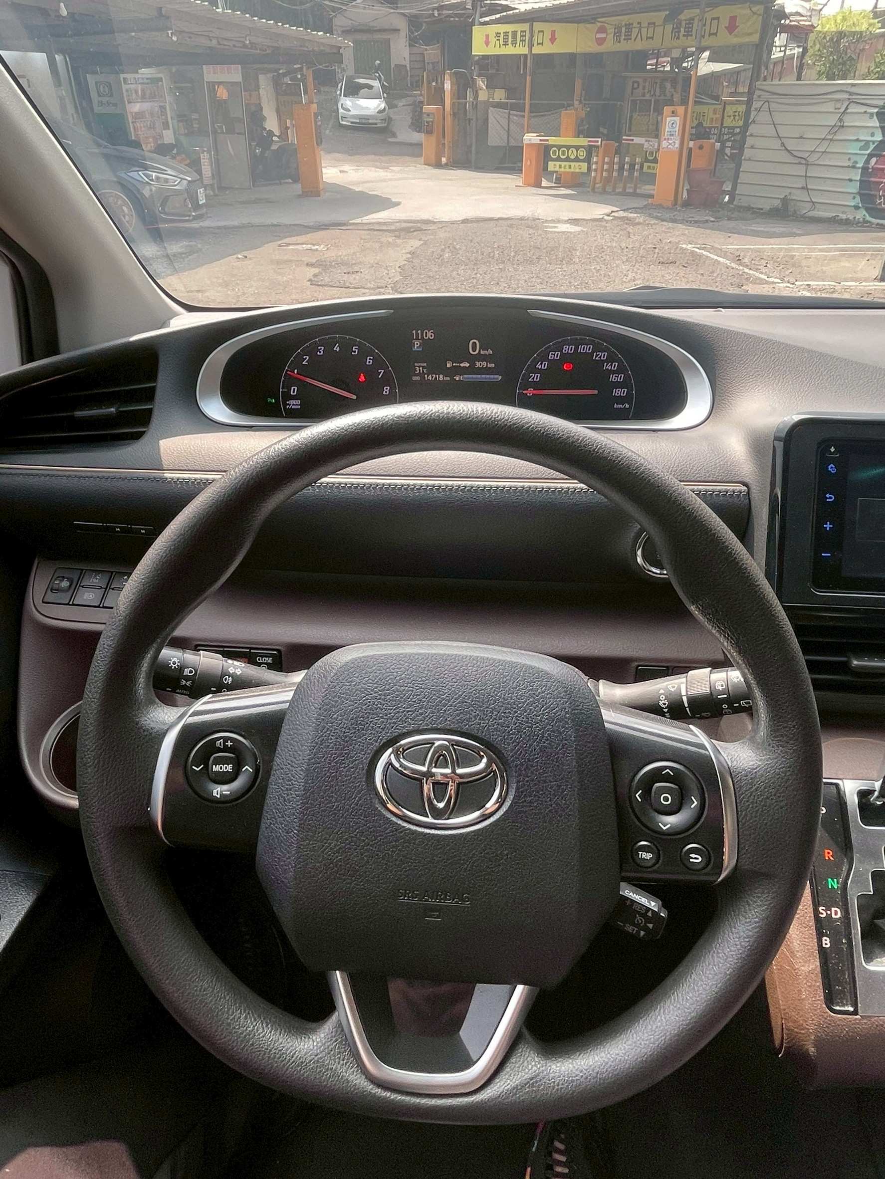 TOYOTA SIENTA 7人座 2024 Image 10