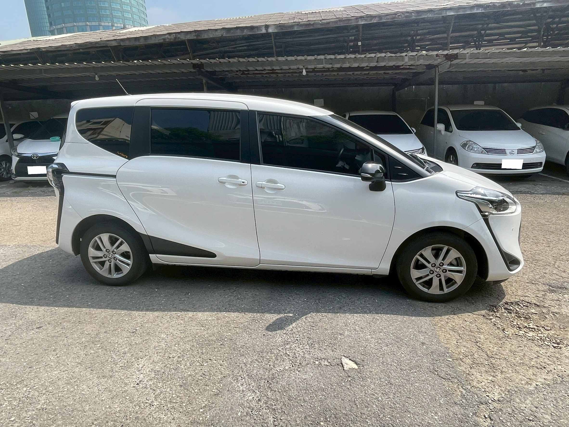 TOYOTA SIENTA 7人座 2024 Image 5