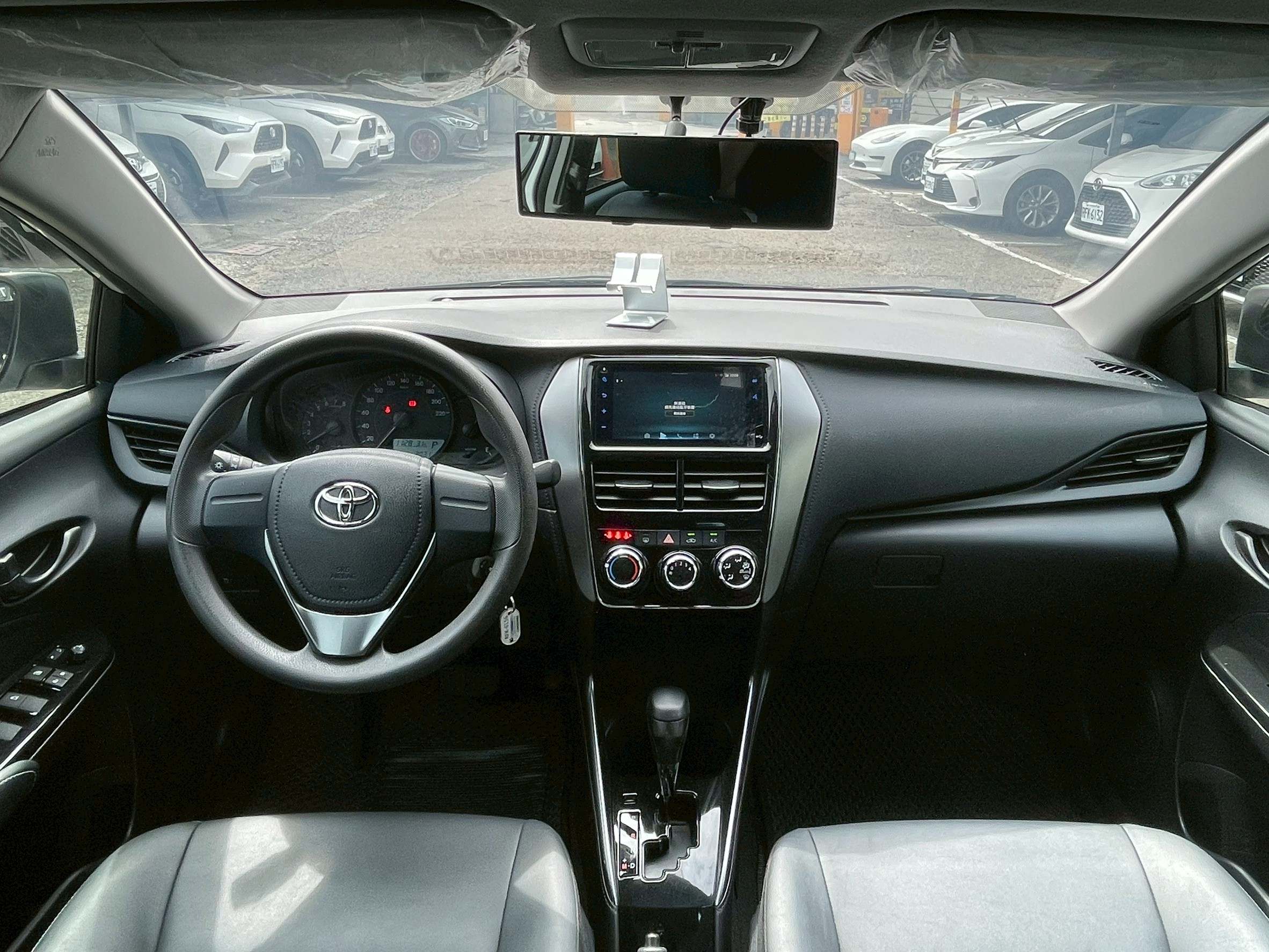 TOYOTA VIOS 1.5 2024 Image 8