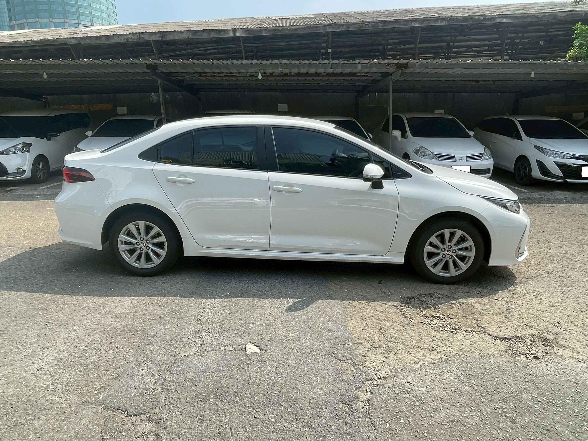 TOYOTA ALTIS 1.8 2024 Image 7