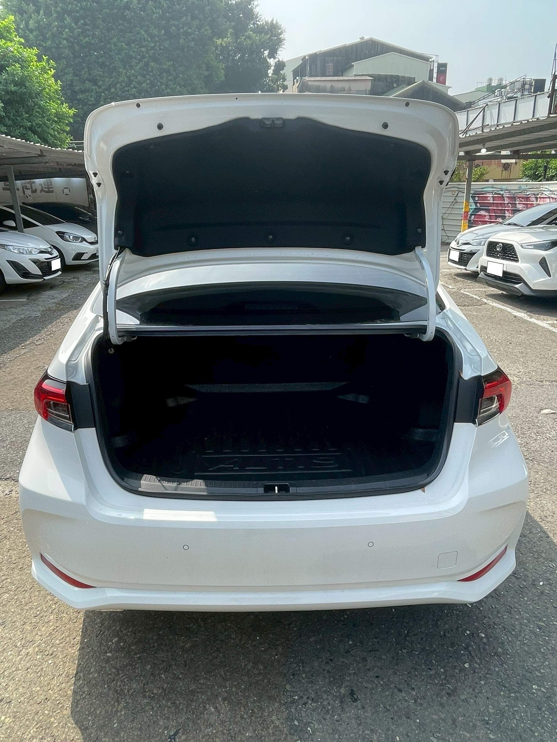 TOYOTA ALTIS 1.8 2024 Image 12