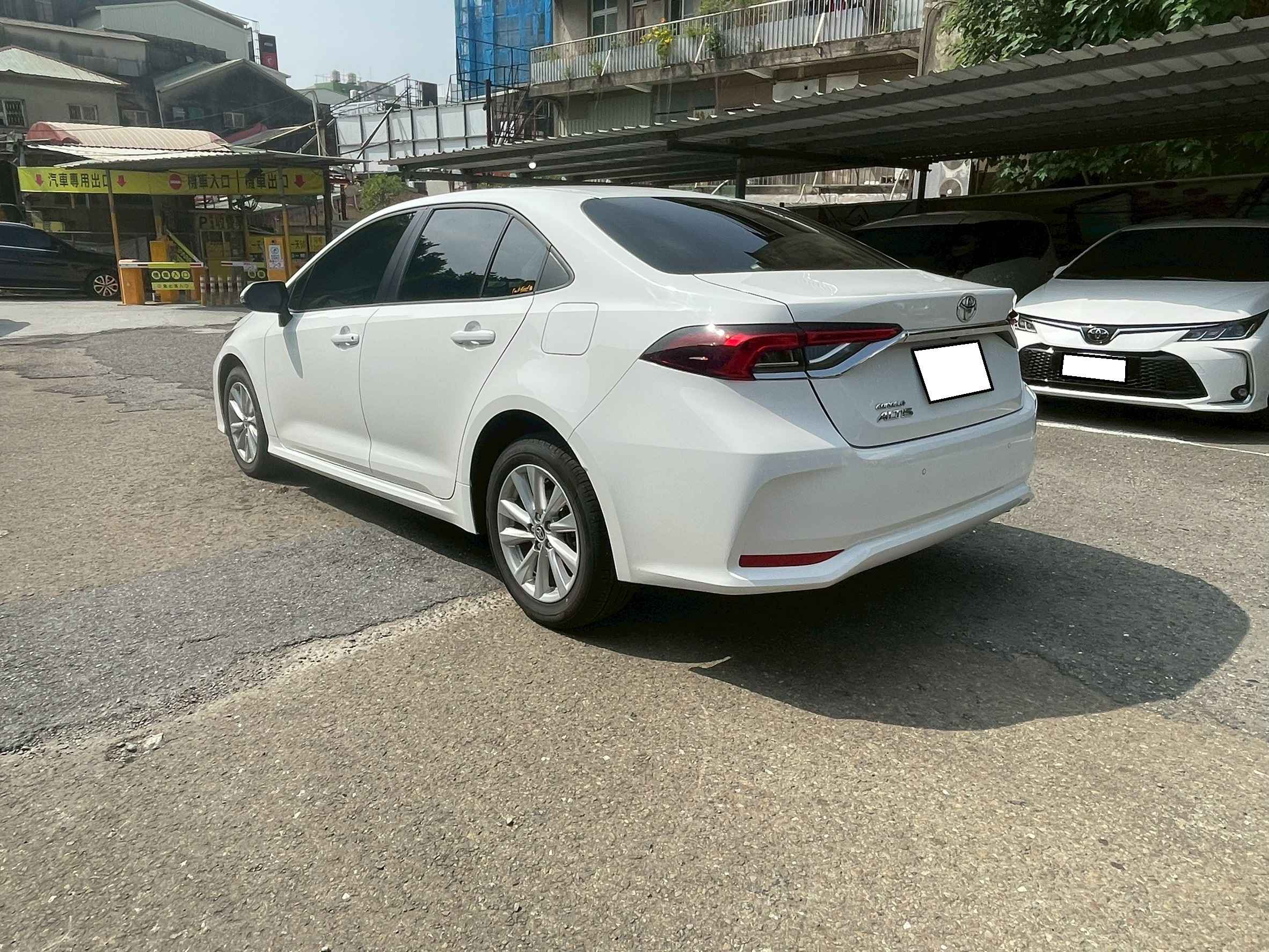 TOYOTA ALTIS 1.8 2024 Image 2