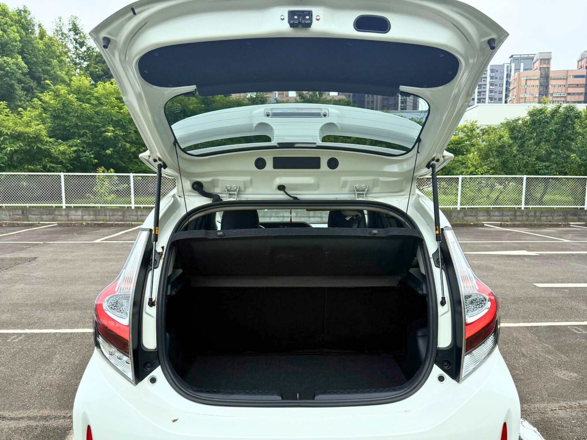 TOYOTA Prius C 1.5L 豪華 2021 Image 11