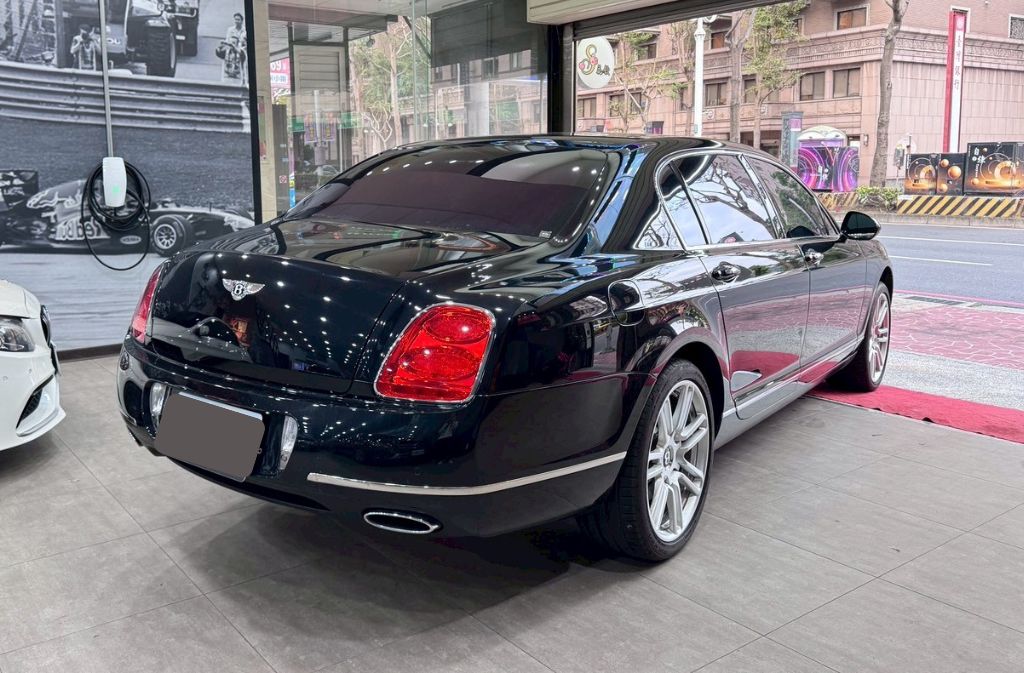 BENTLEY Flying Spur  2011 Image 2