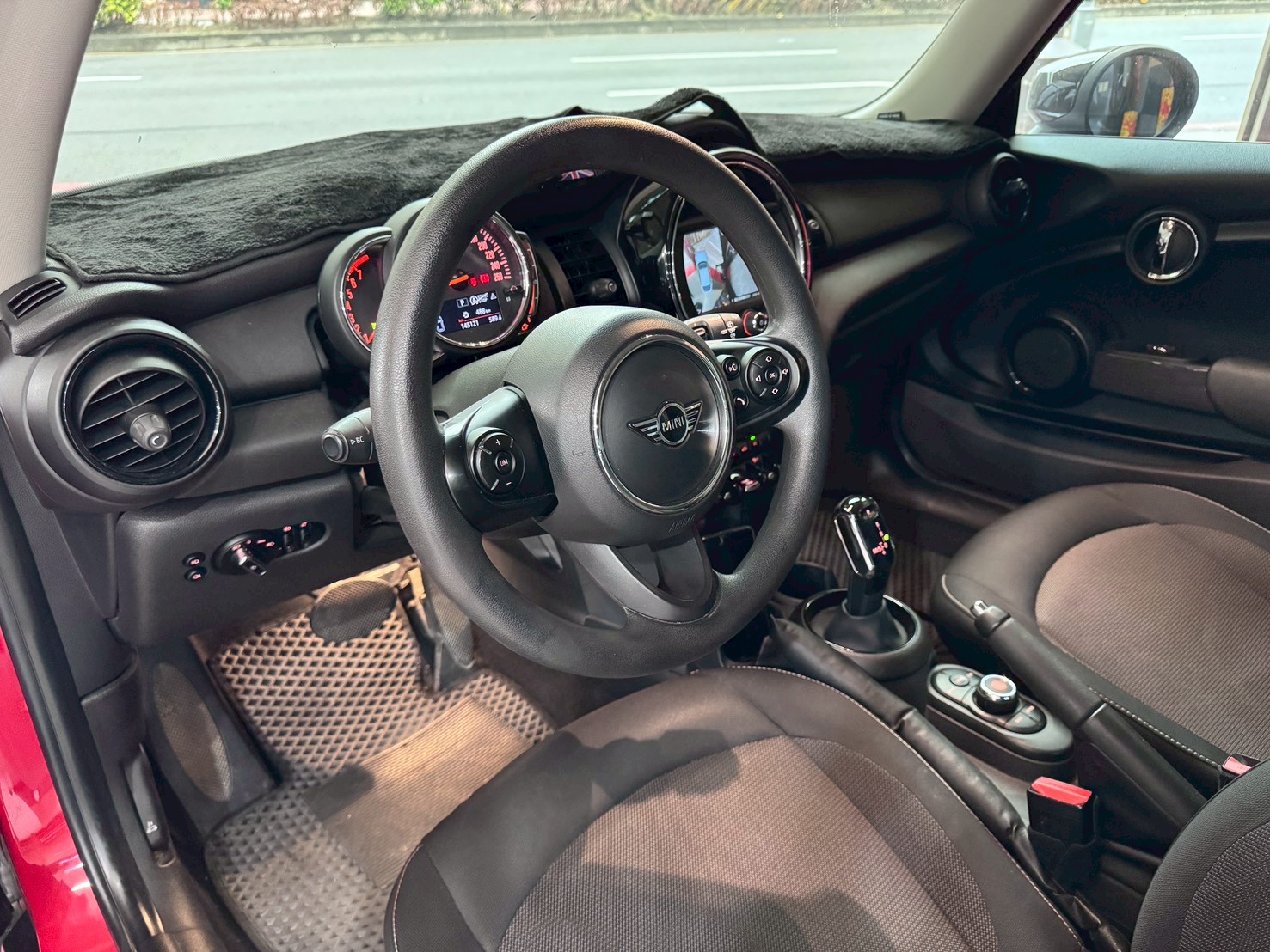 MINI MINI ONE  2019 Image 8