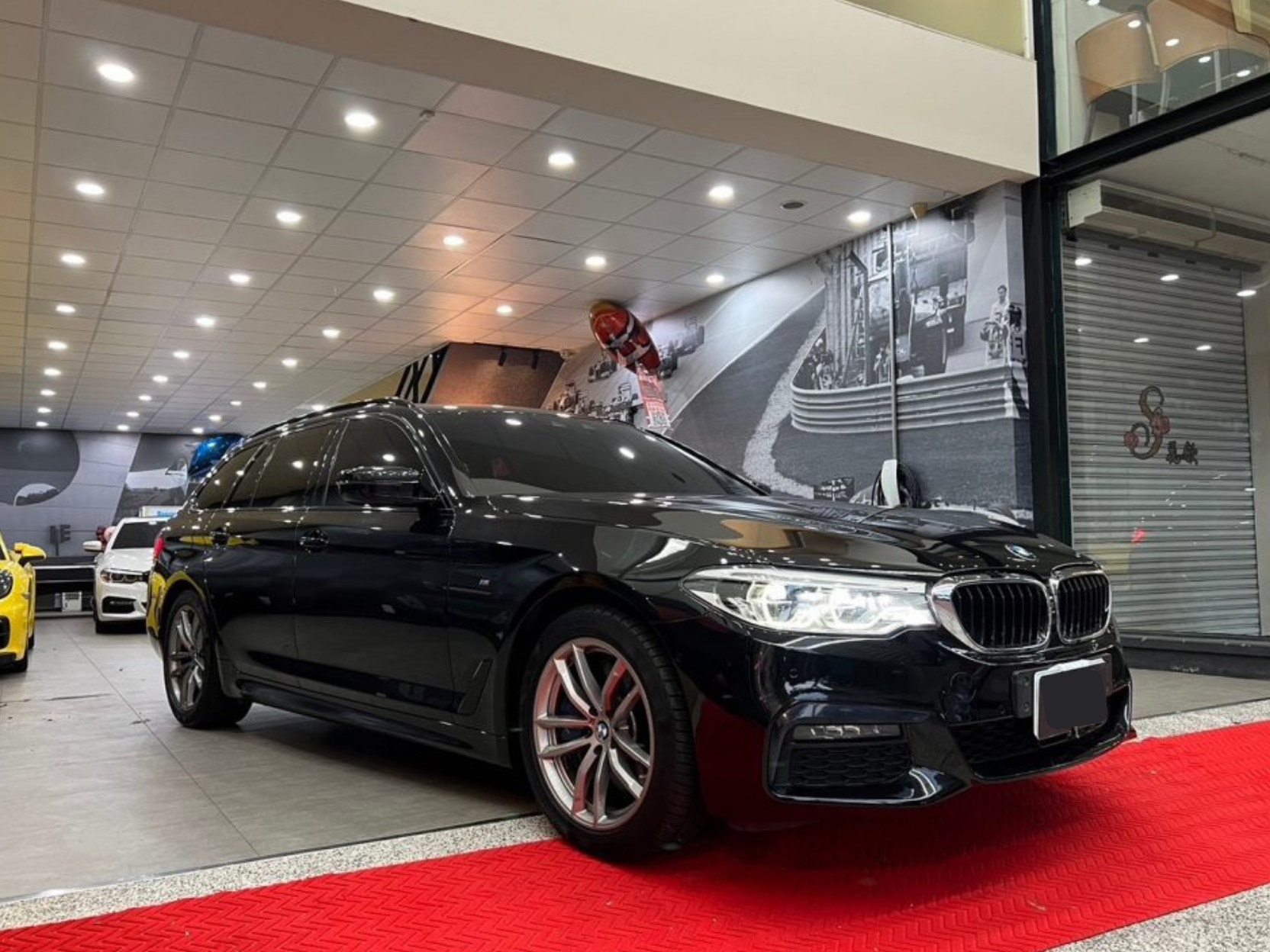 BMW Touring 540i M Sport 2018 Image 3