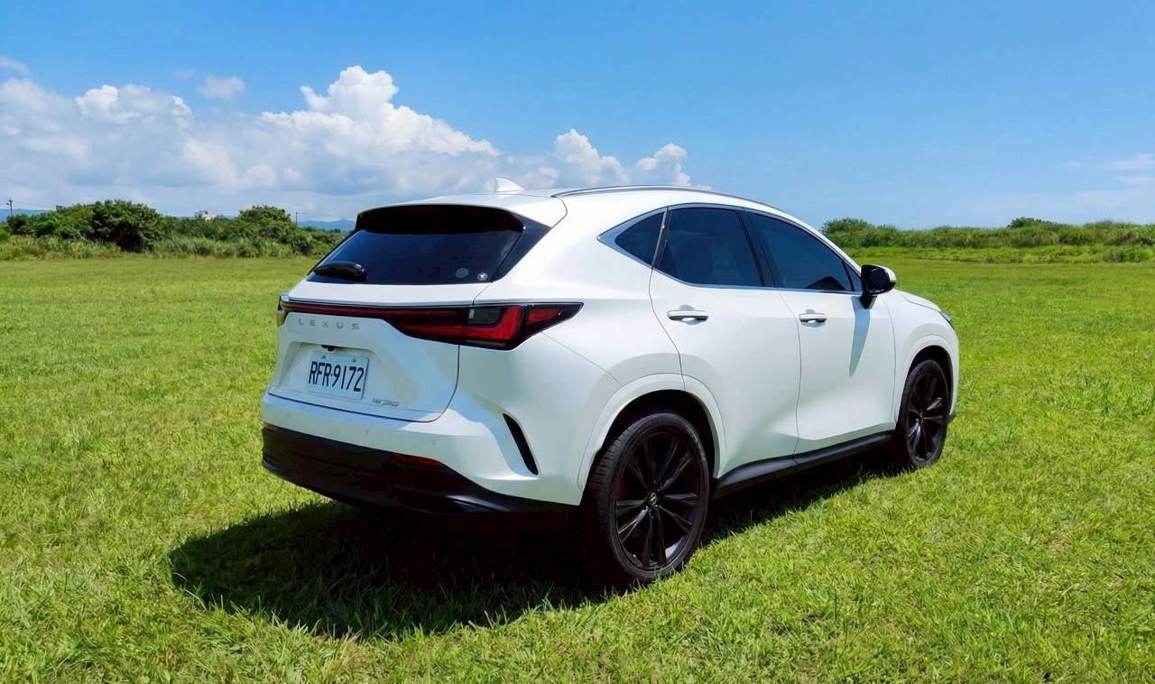 LEXUS NX250 頂級版 2024 Image 3