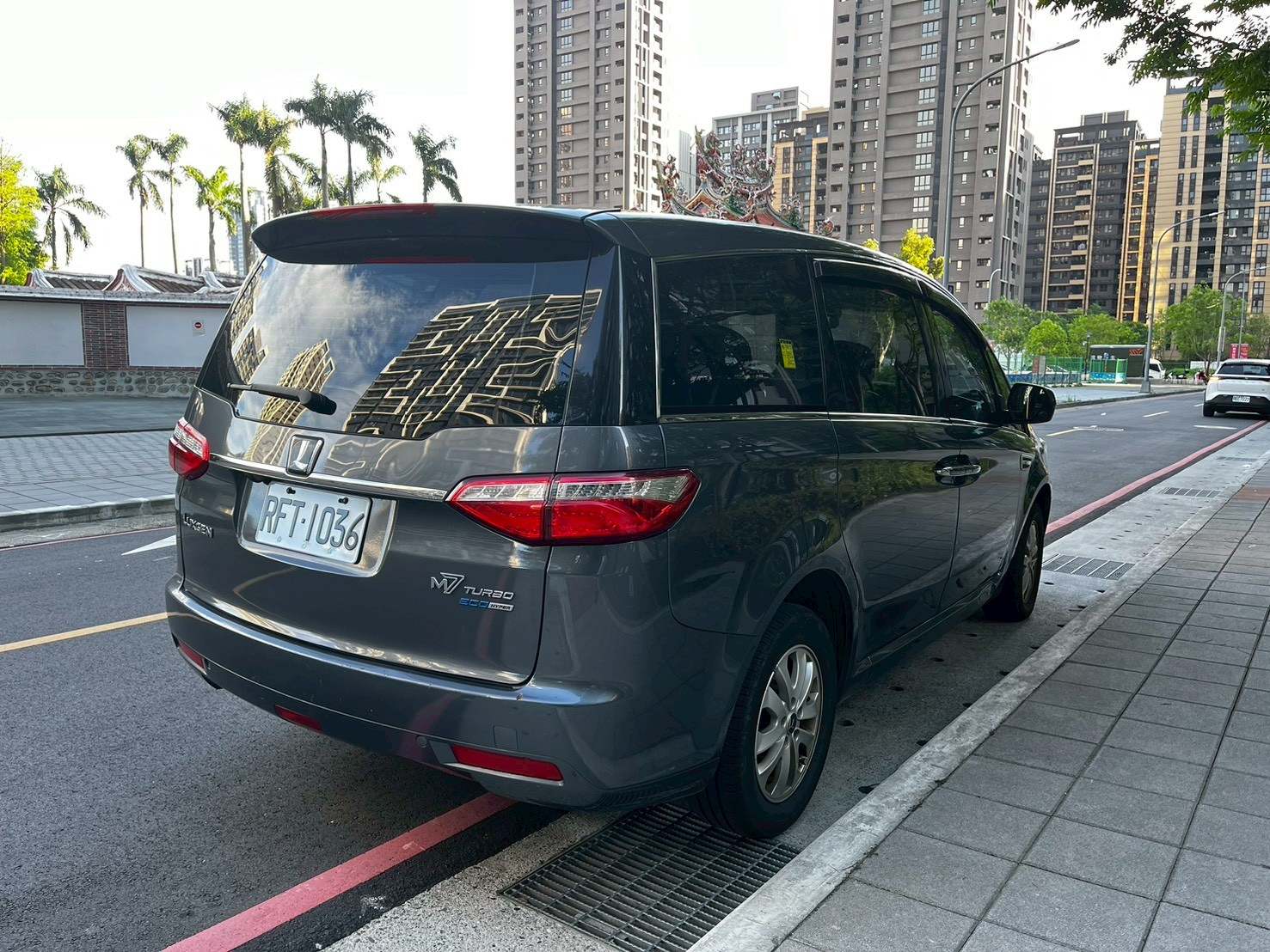 LUXGEN M7 Turbo ECO Hyper 旗艦型 2015 Image 4