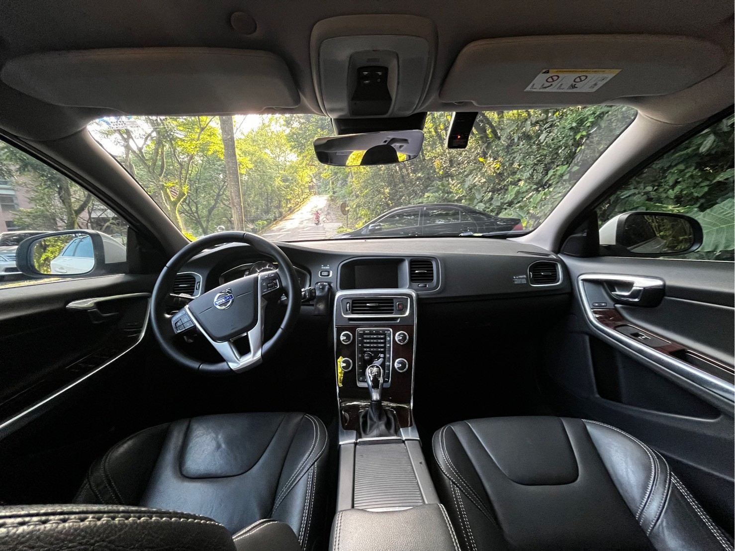 Volvo V60 D4 豪華版 2016 Image 8